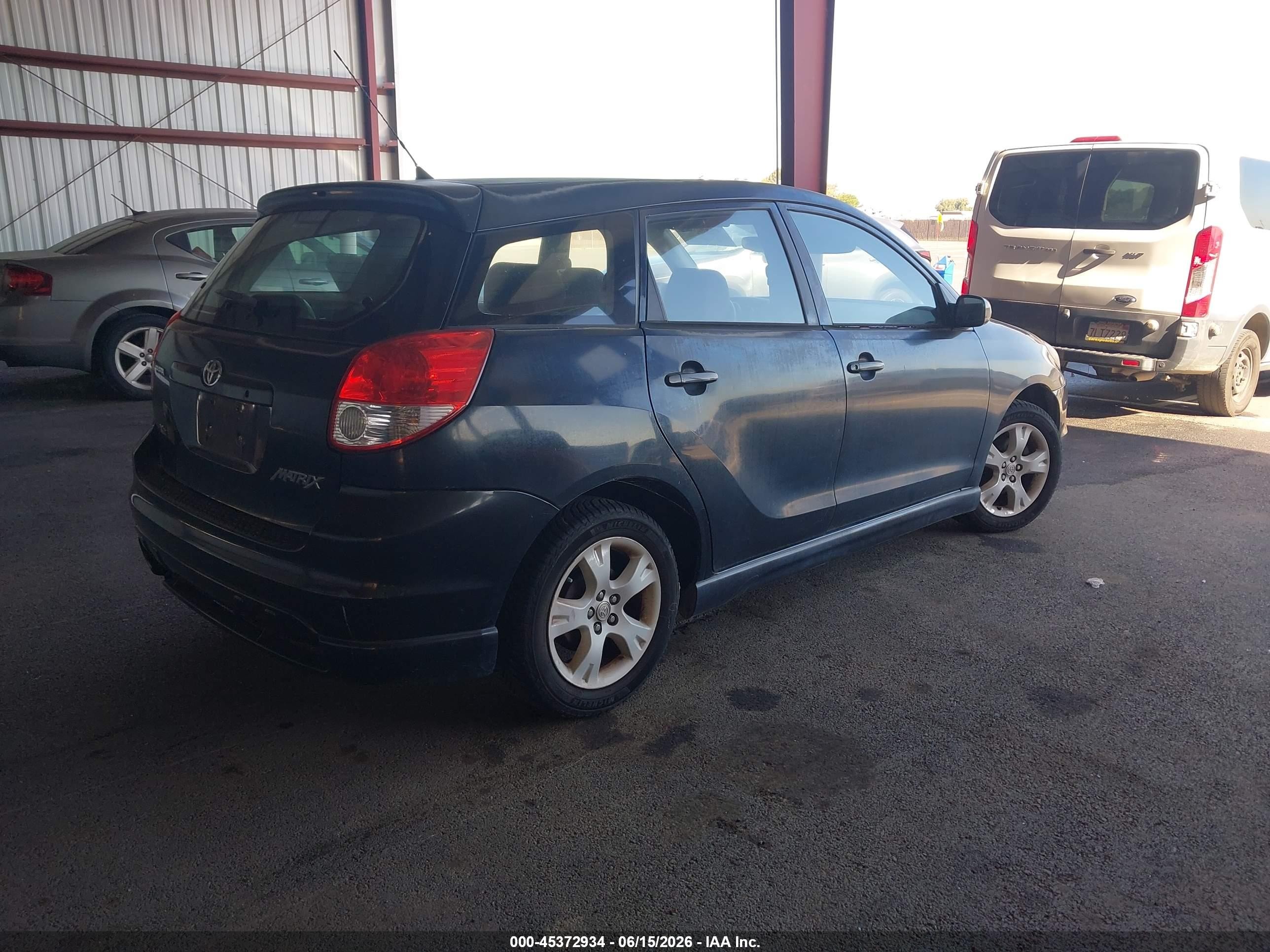 2004 Toyota Matrix Xr Черный vin: 2T1KR32E04C266834