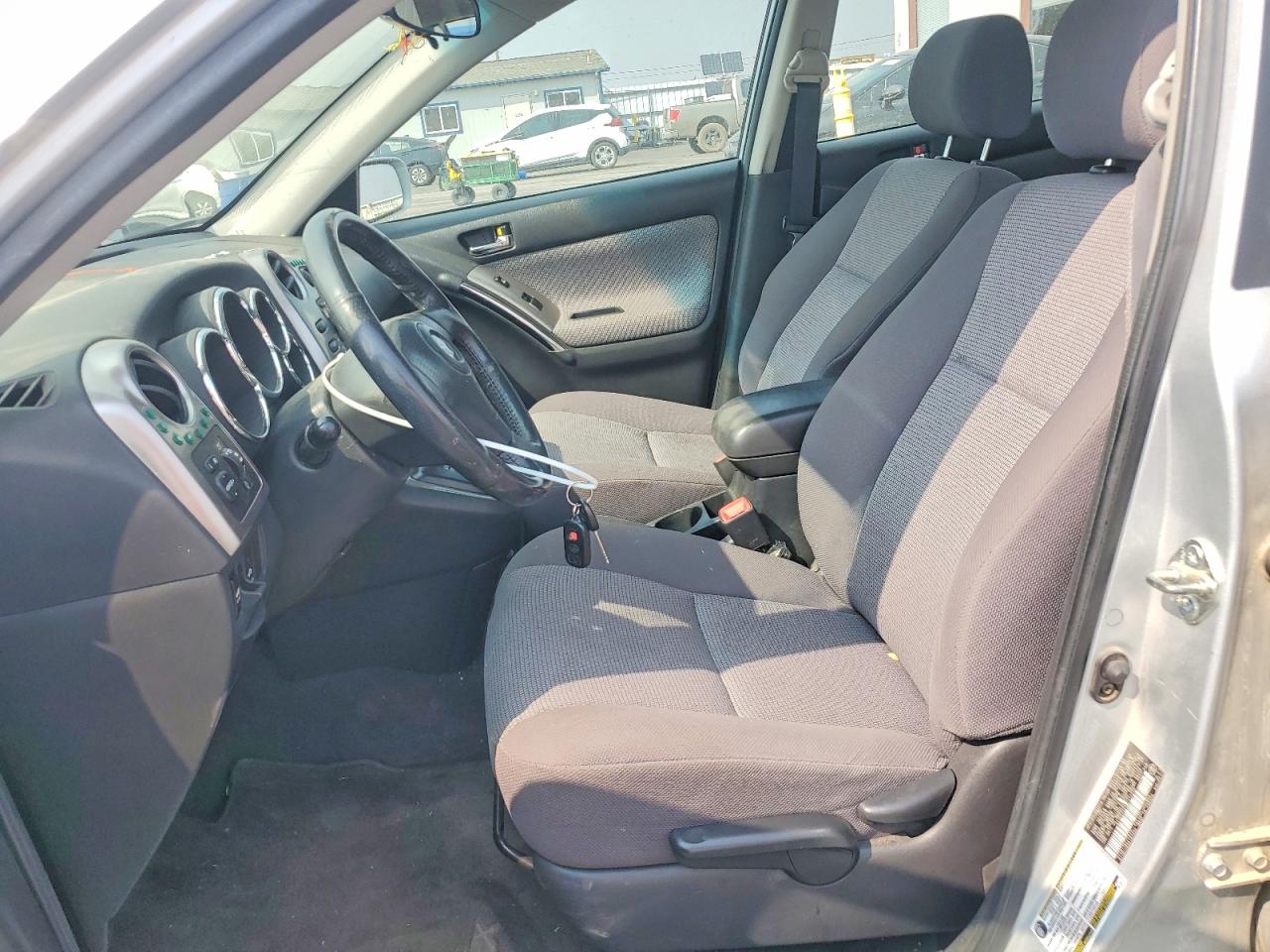 2005 Toyota Matrix Xr Silver vin: 2T1KR32E05C477596
