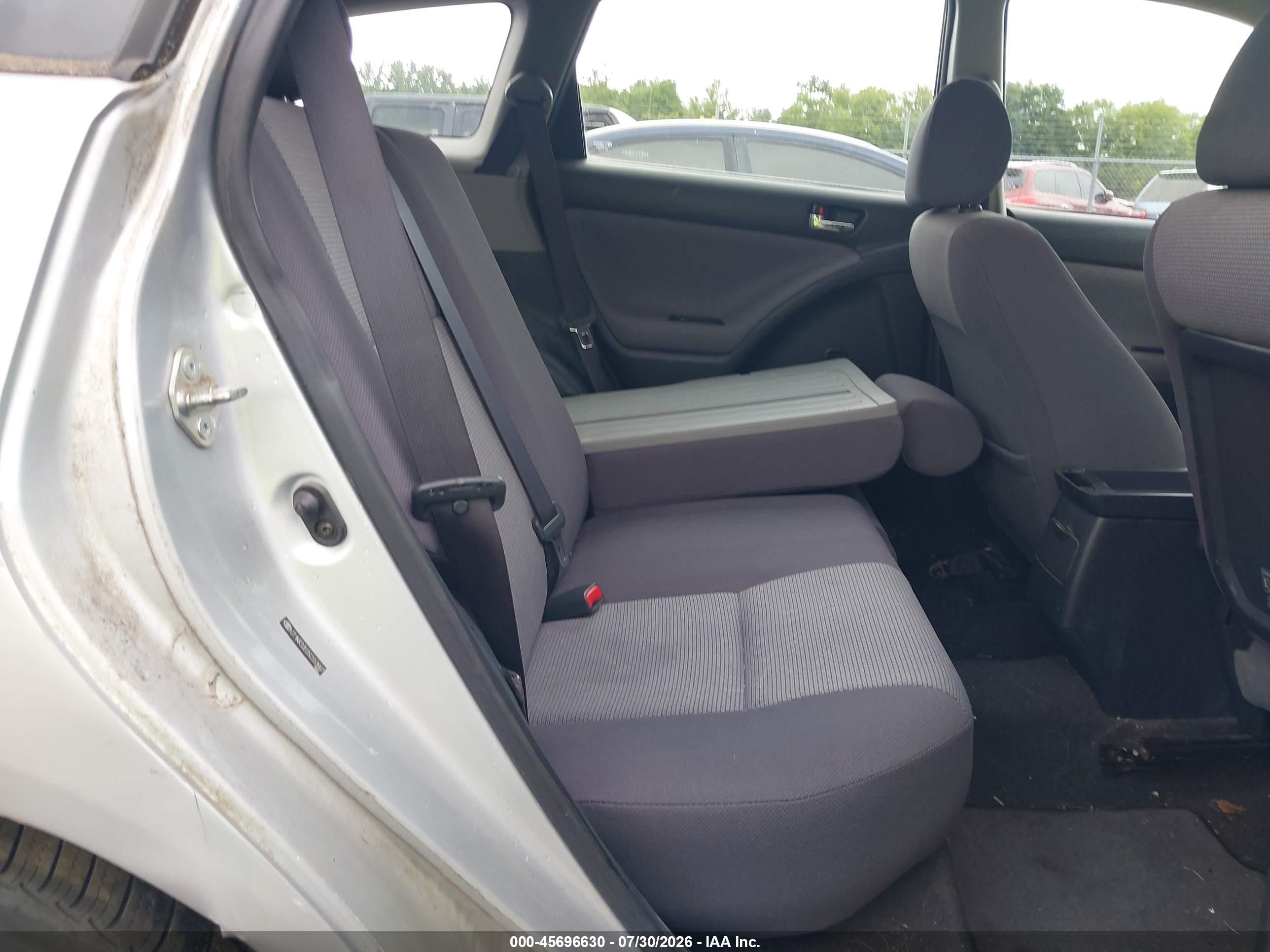 2005 Toyota Matrix Xr Silver vin: 2T1KR32E05C552667