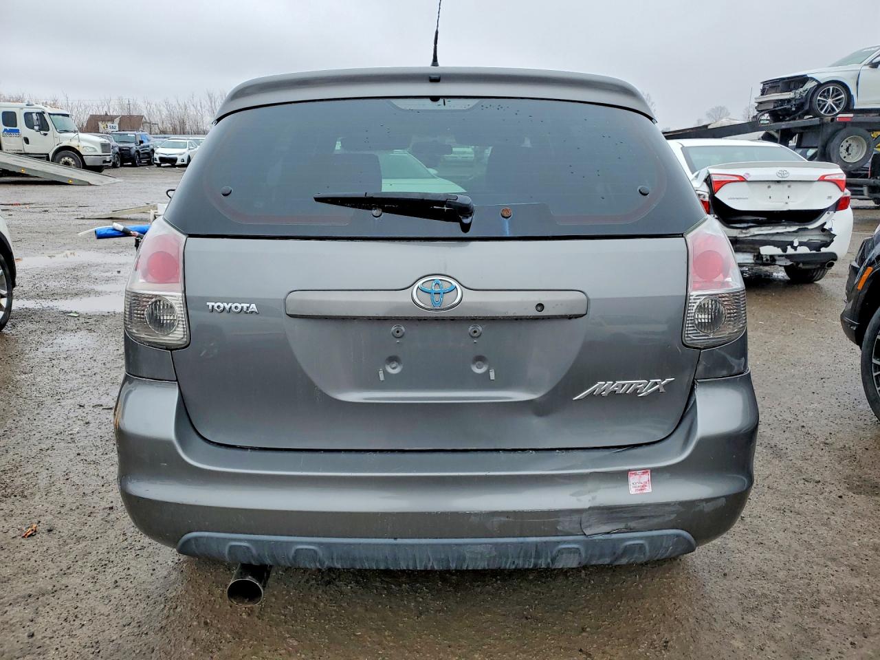 2005 Toyota Corolla Matrix Xr Gray vin: 2T1KR32E05C908101