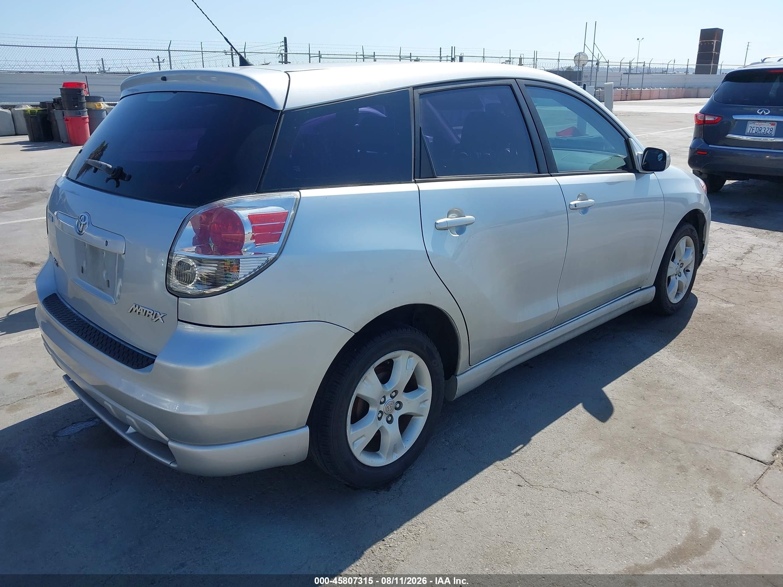 2006 Toyota Matrix Xr Silver vin: 2T1KR32E06C570992