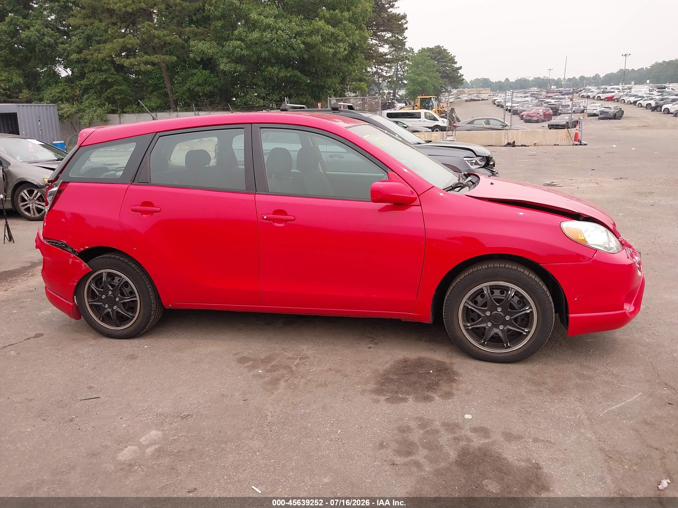 2006 Toyota Matrix Xr Красный vin: 2T1KR32E06C579627