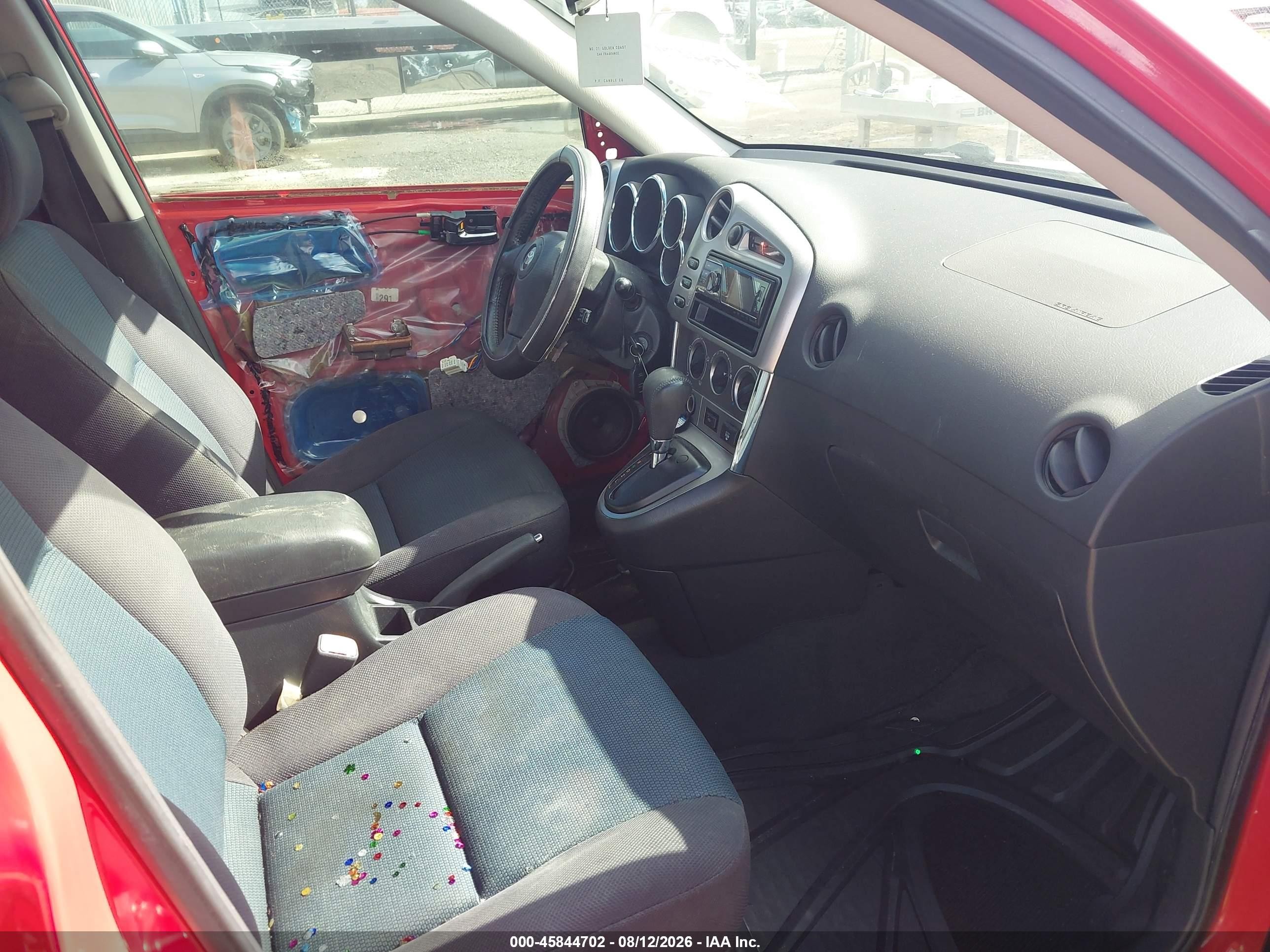 2006 Toyota Matrix Xr Red vin: 2T1KR32E06C600640