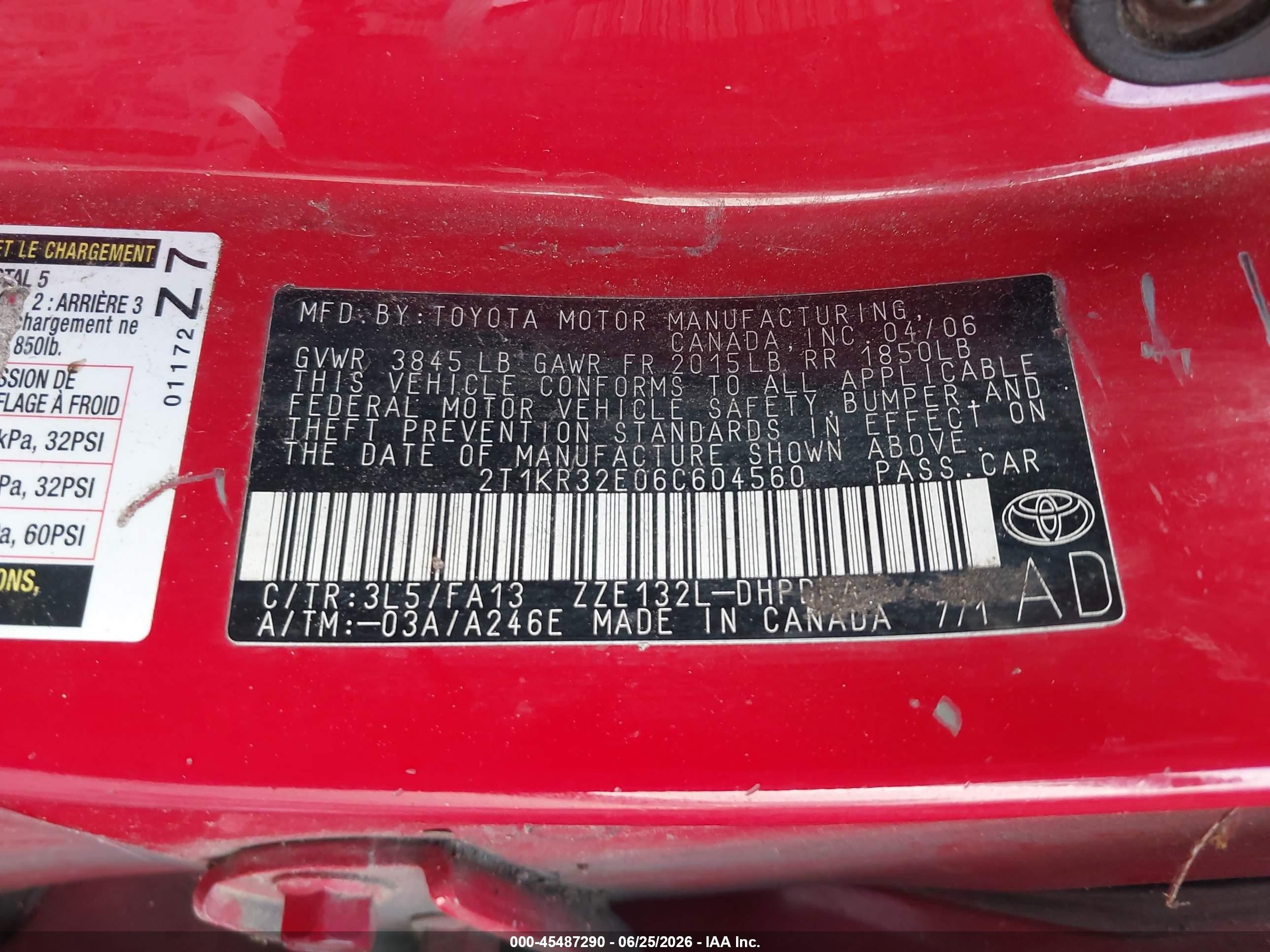 2006 Toyota Matrix   Red vin: 2T1KR32E06C604560