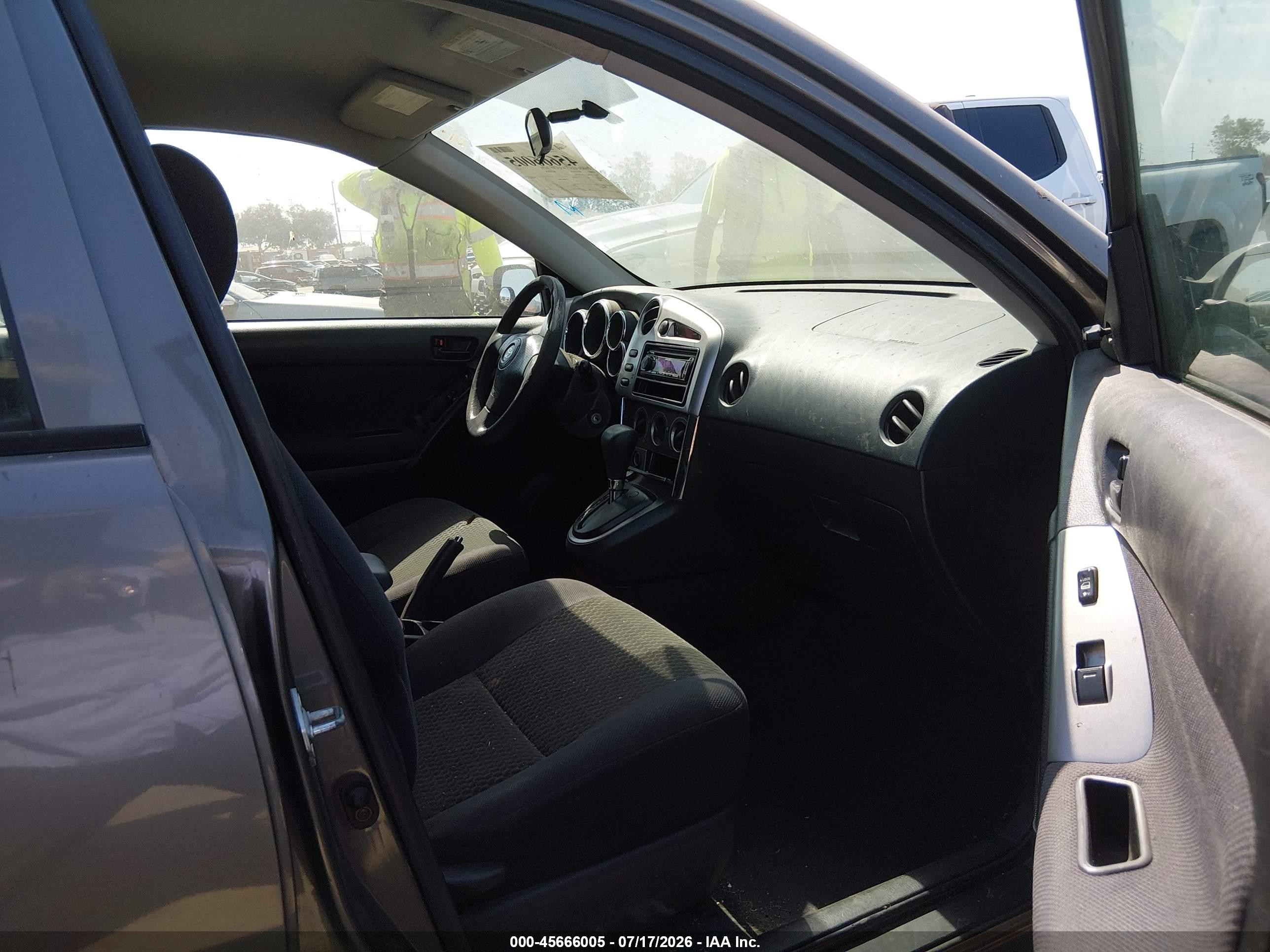 2006 Toyota Matrix   Gray vin: 2T1KR32E06C611766