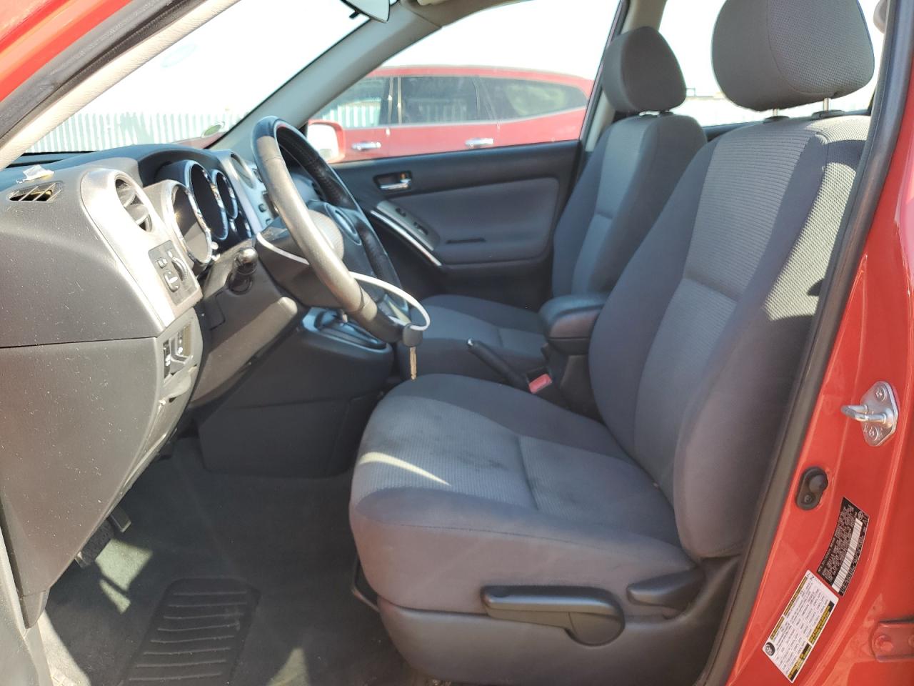 2007 Toyota Matrix Xr Red vin: 2T1KR32E07C626995