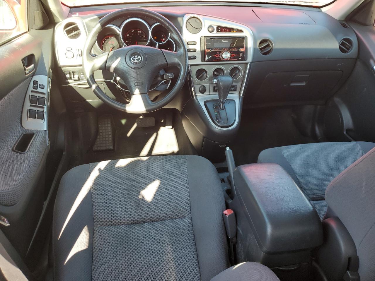 2007 Toyota Matrix Xr Red vin: 2T1KR32E07C626995