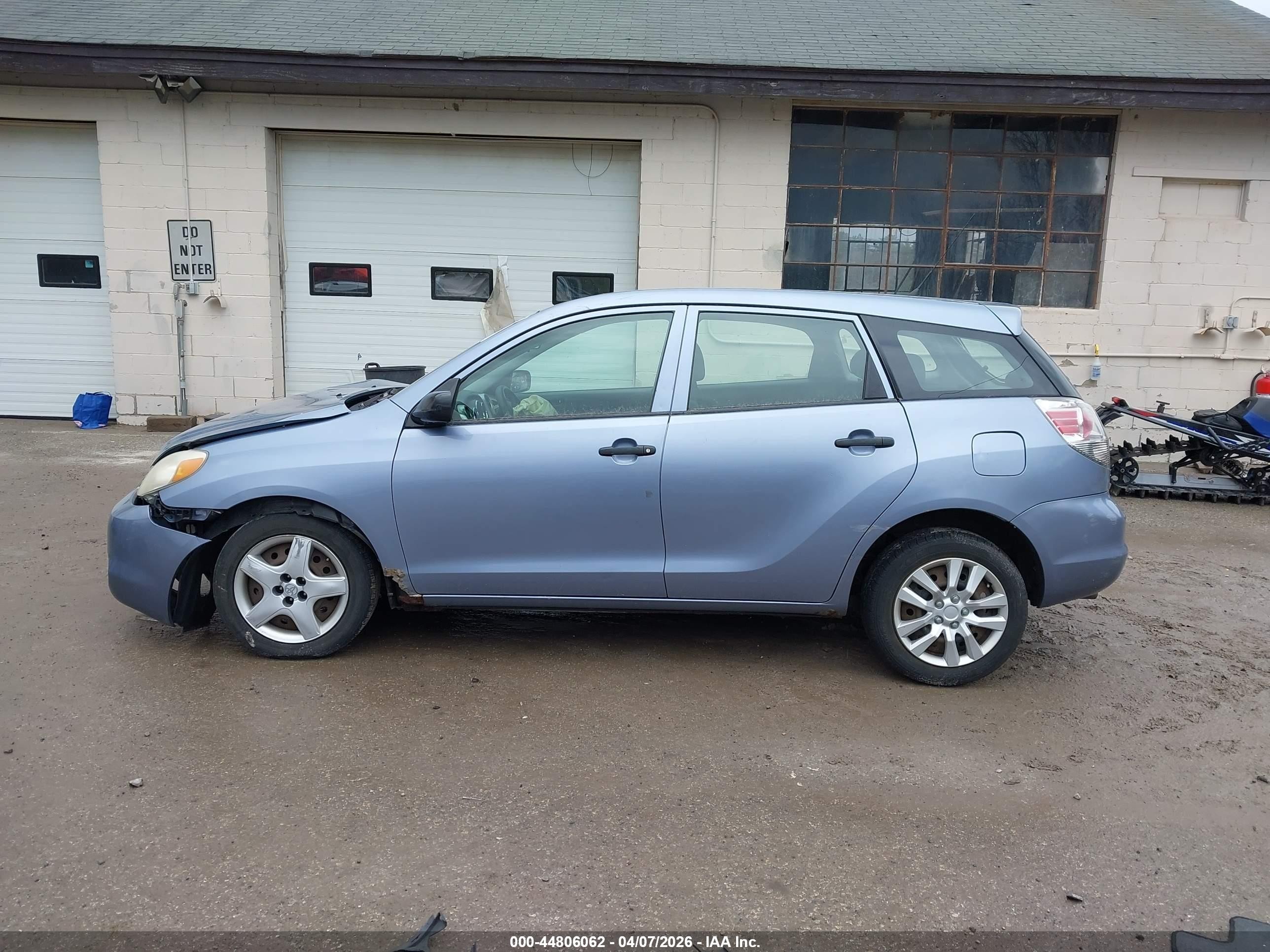 2007 Toyota Matrix Blue vin: 2T1KR32E07C633705