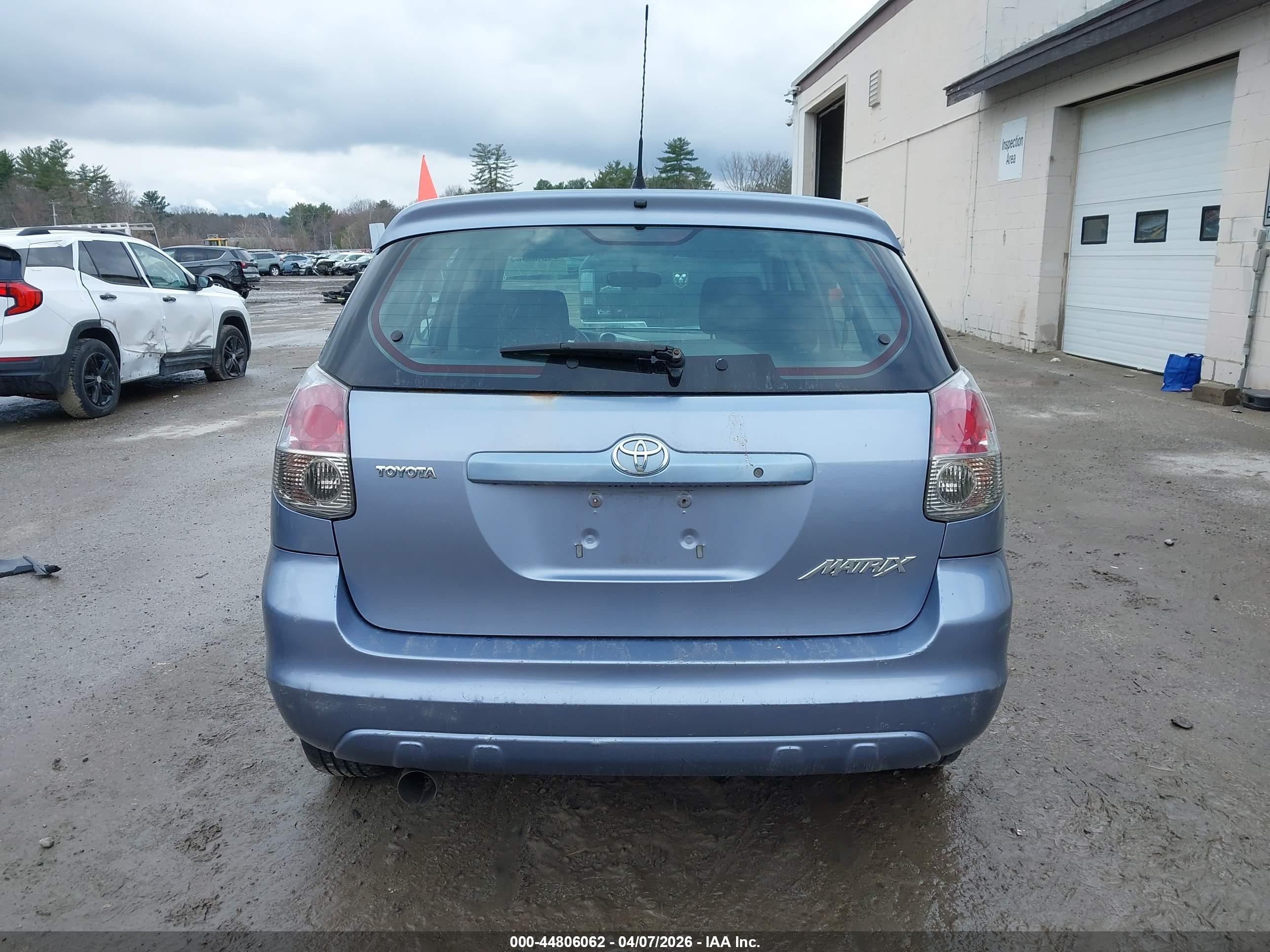 2007 Toyota Matrix Blue vin: 2T1KR32E07C633705