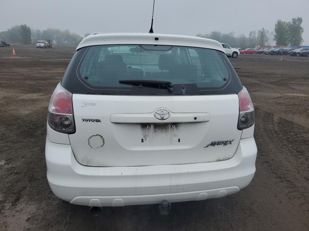 2007 Toyota Corolla Matrix Xr White vin: 2T1KR32E07C653890