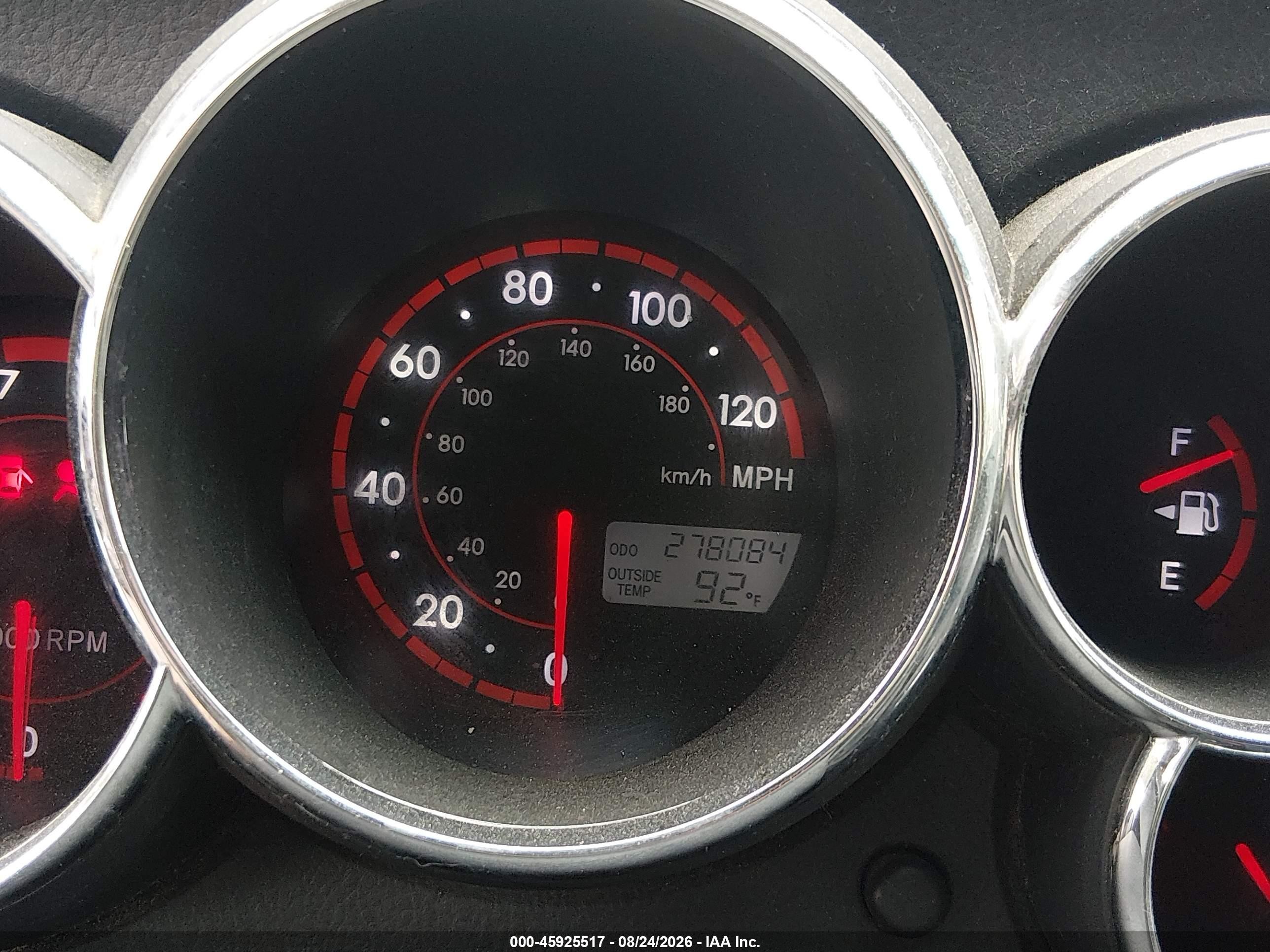 2007 Toyota Matrix   Белый vin: 2T1KR32E07C675162