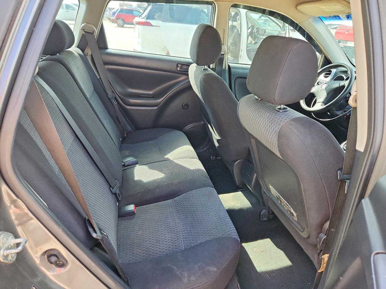 2008 Toyota Matrix Base Gray vin: 2T1KR32E08C696742
