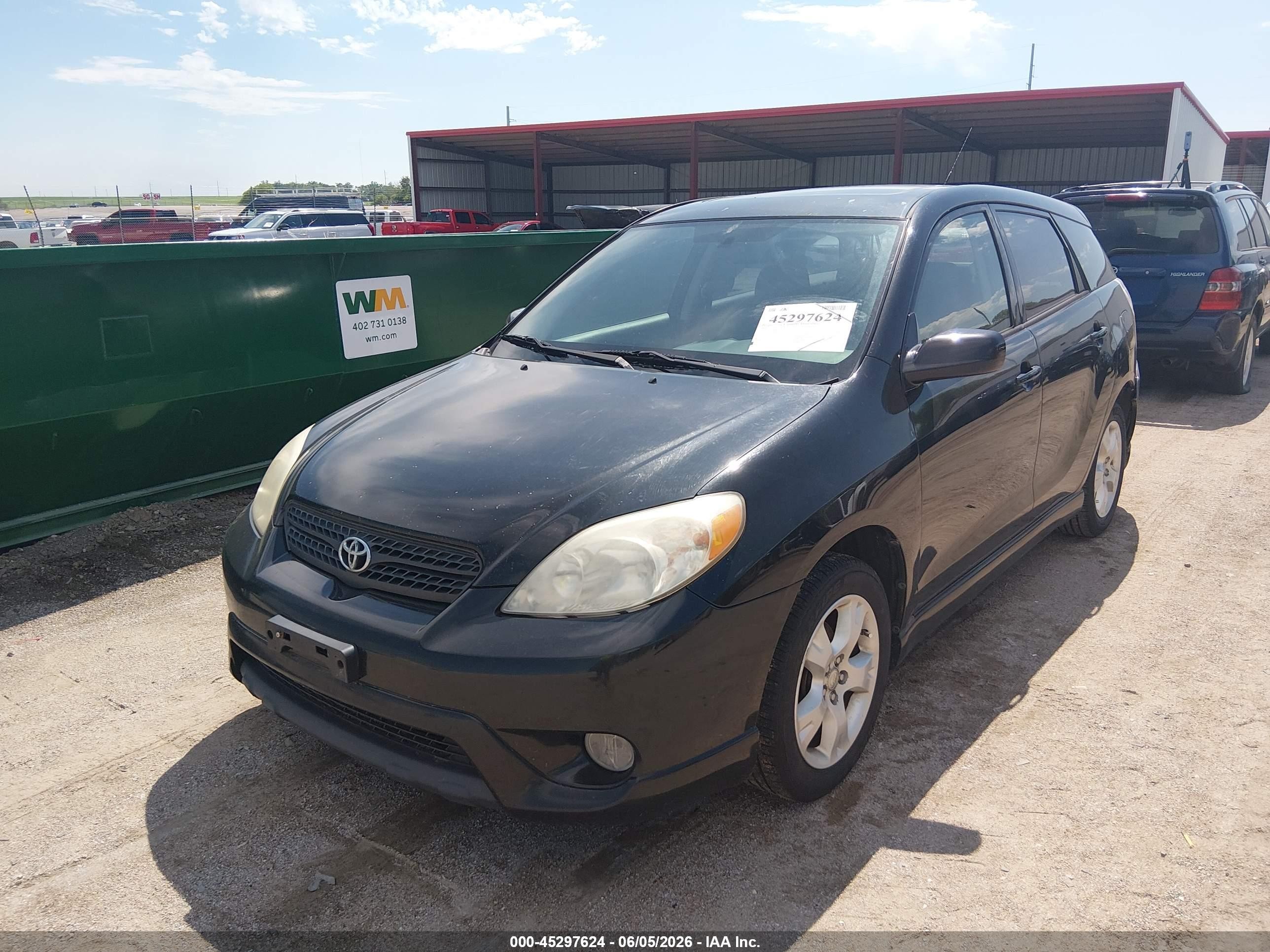 2008 Toyota Matrix Xr Black vin: 2T1KR32E08C711174