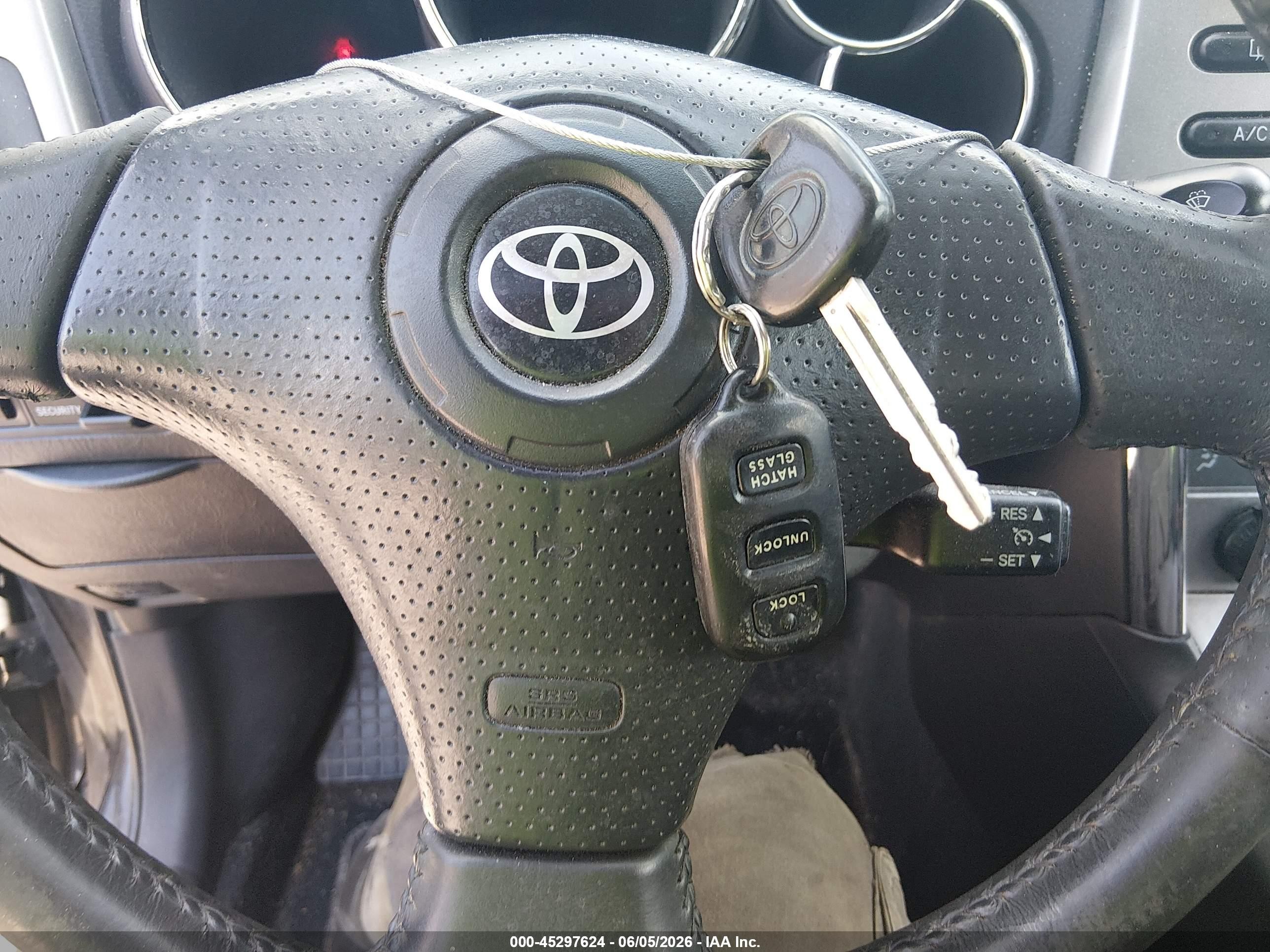 2008 Toyota Matrix Xr Black vin: 2T1KR32E08C711174