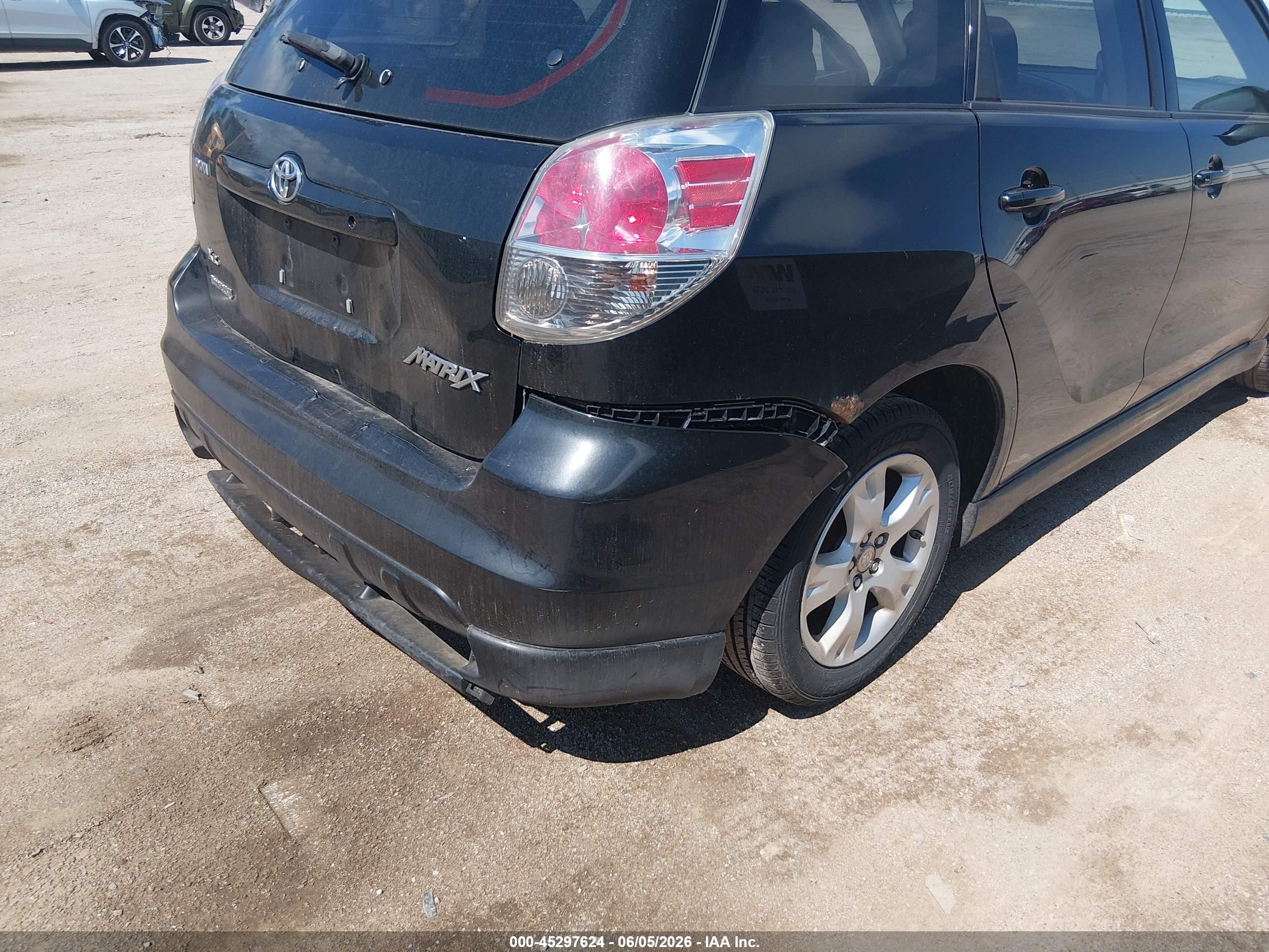 2008 Toyota Matrix Xr Black vin: 2T1KR32E08C711174