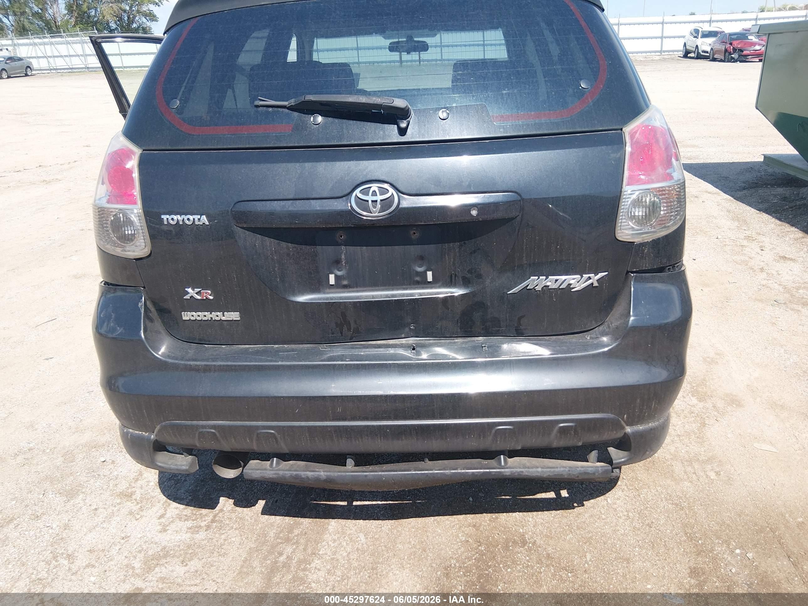 2008 Toyota Matrix Xr Black vin: 2T1KR32E08C711174