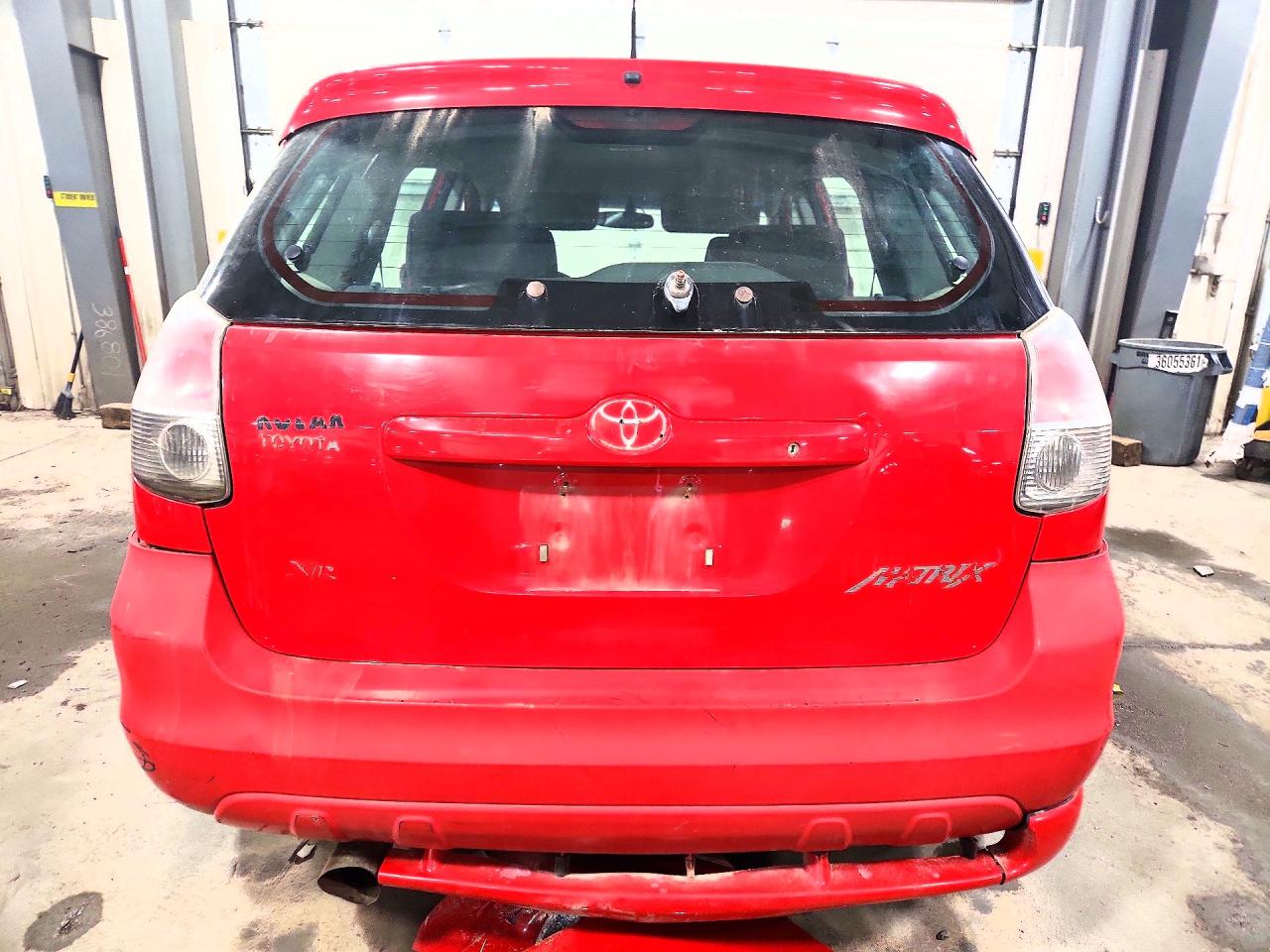 2008 Toyota Corolla Matrix Xr Красный vin: 2T1KR32E08C718903