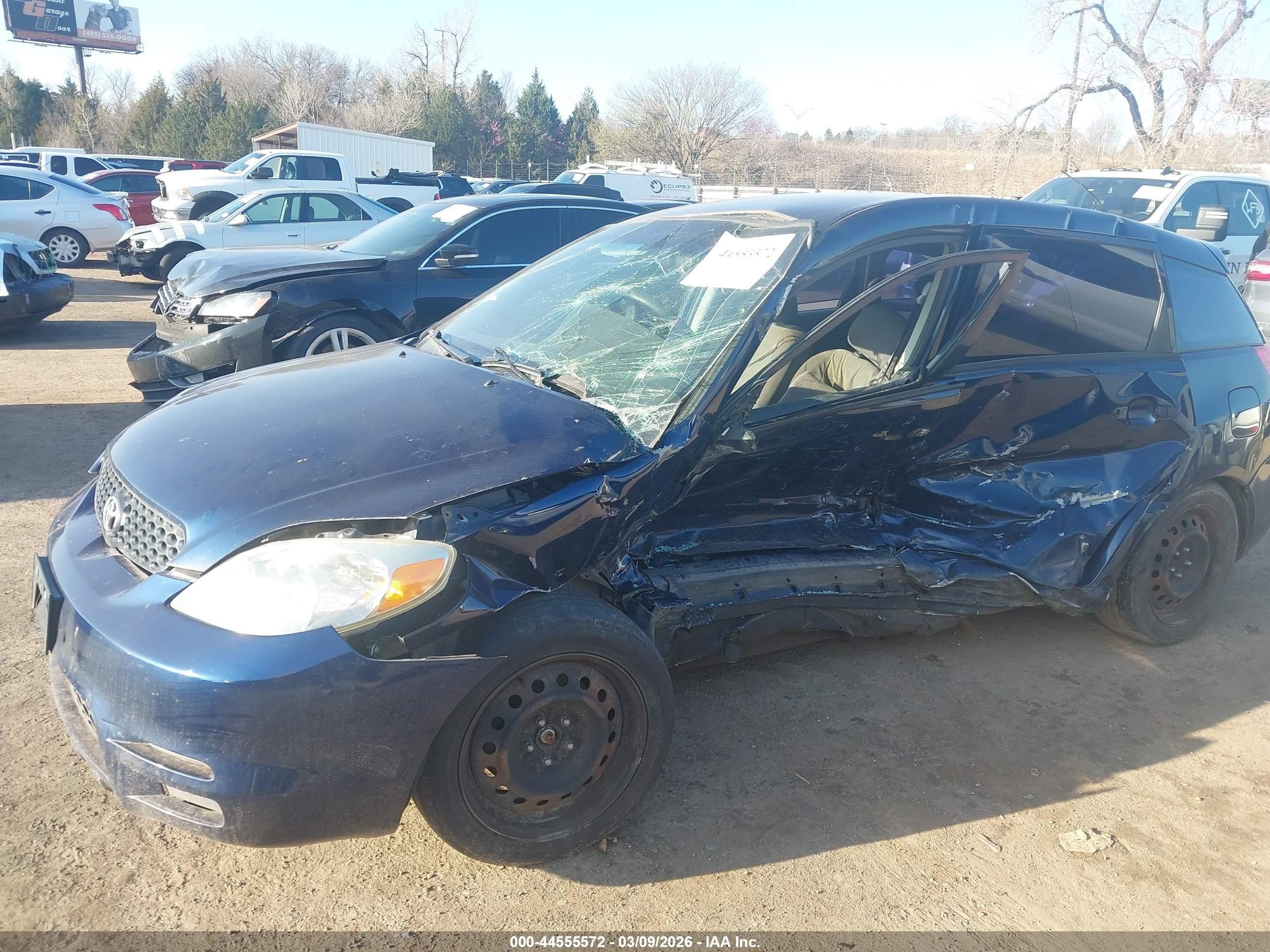 2003 Toyota Matrix Standard Blue vin: 2T1KR32E13C072988