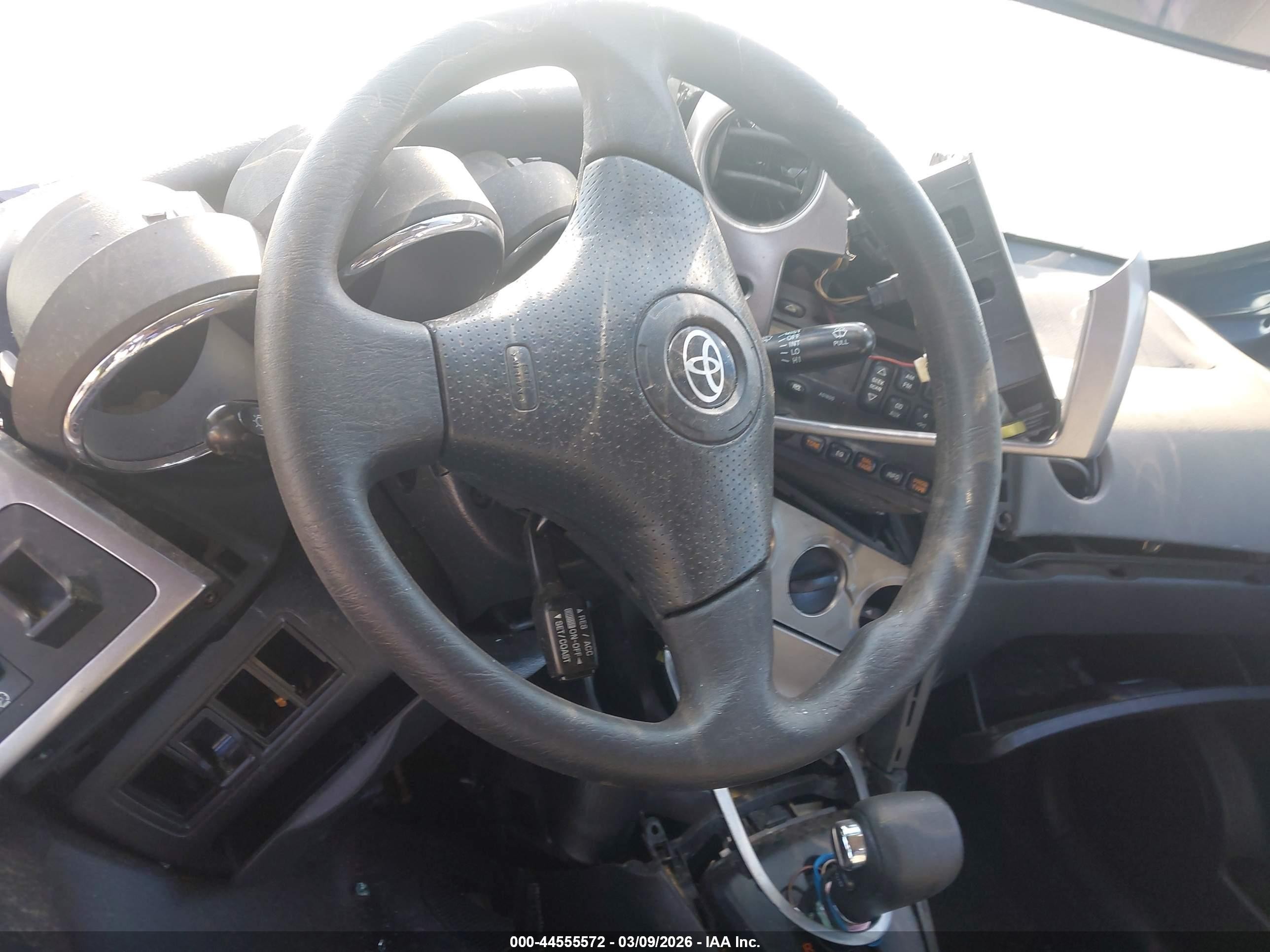 2003 Toyota Matrix Standard Blue vin: 2T1KR32E13C072988