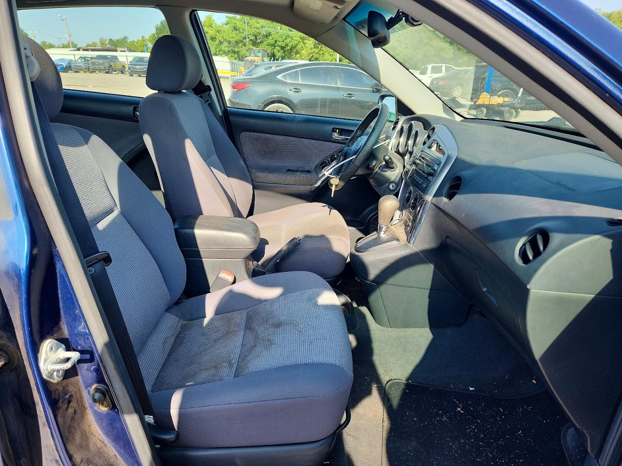2005 Toyota Matrix Xr Blue vin: 2T1KR32E15C345401