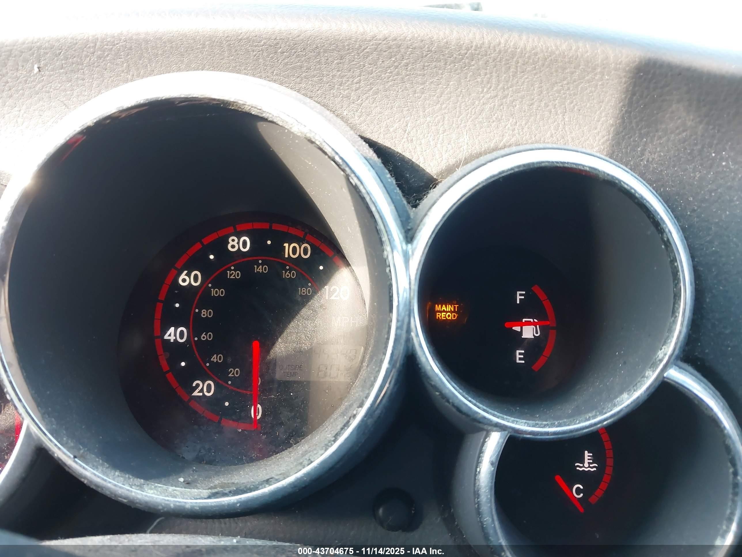 2005 Toyota Matrix Серебряный vin: 2T1KR32E15C378205