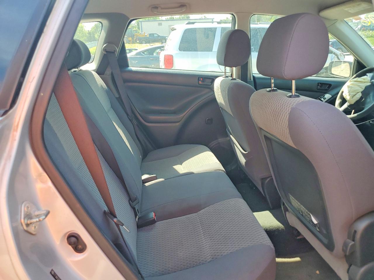 2005 Toyota Matrix Base Gray vin: 2T1KR32E15C400882