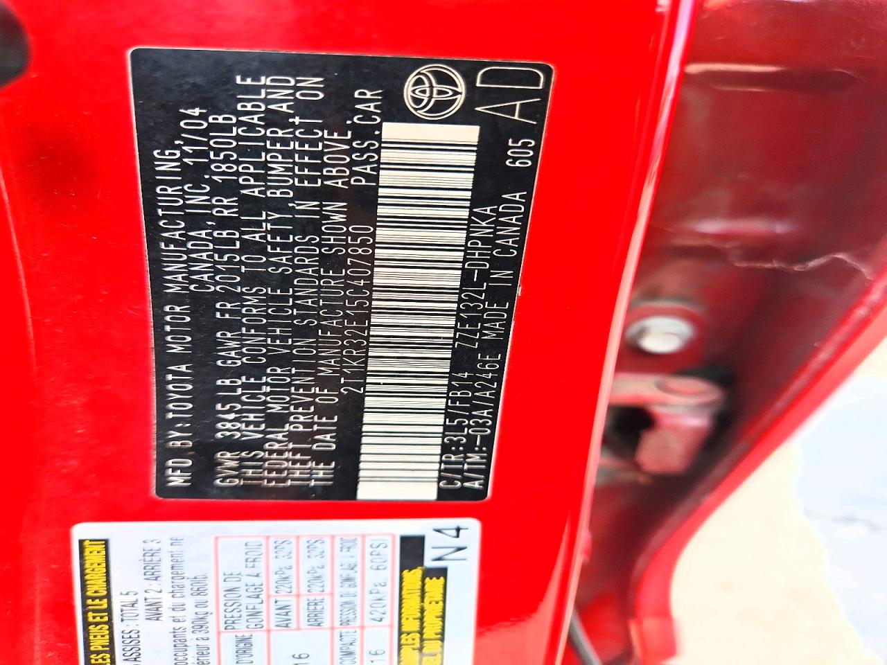 2005 Toyota Matrix Xr Red vin: 2T1KR32E15C407850
