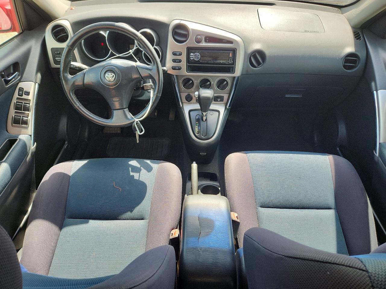2005 Toyota Matrix Xr Red vin: 2T1KR32E15C407850