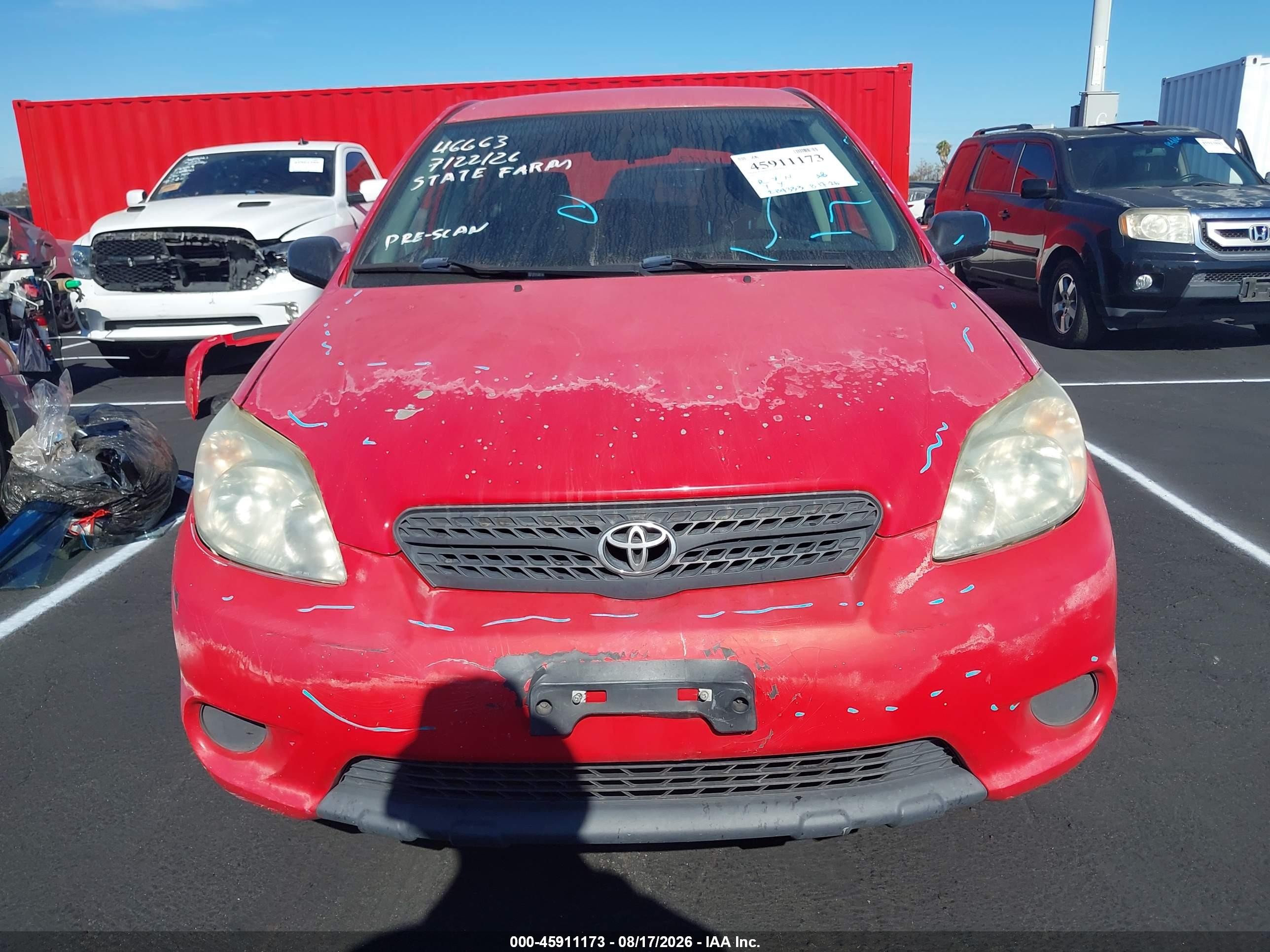 2005 Toyota Matrix   Red vin: 2T1KR32E15C459527