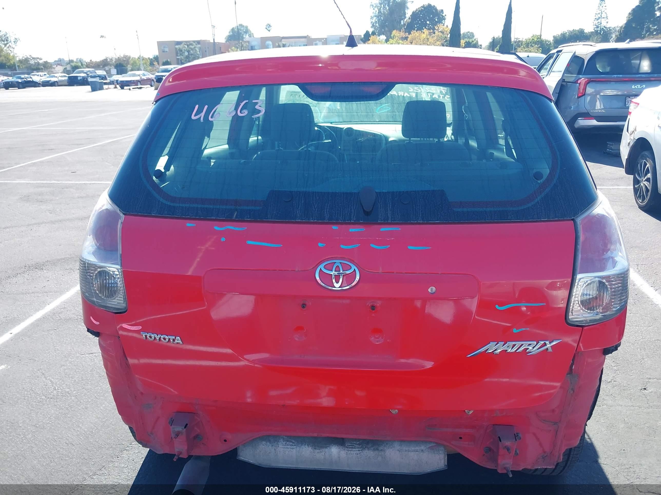 2005 Toyota Matrix   Red vin: 2T1KR32E15C459527