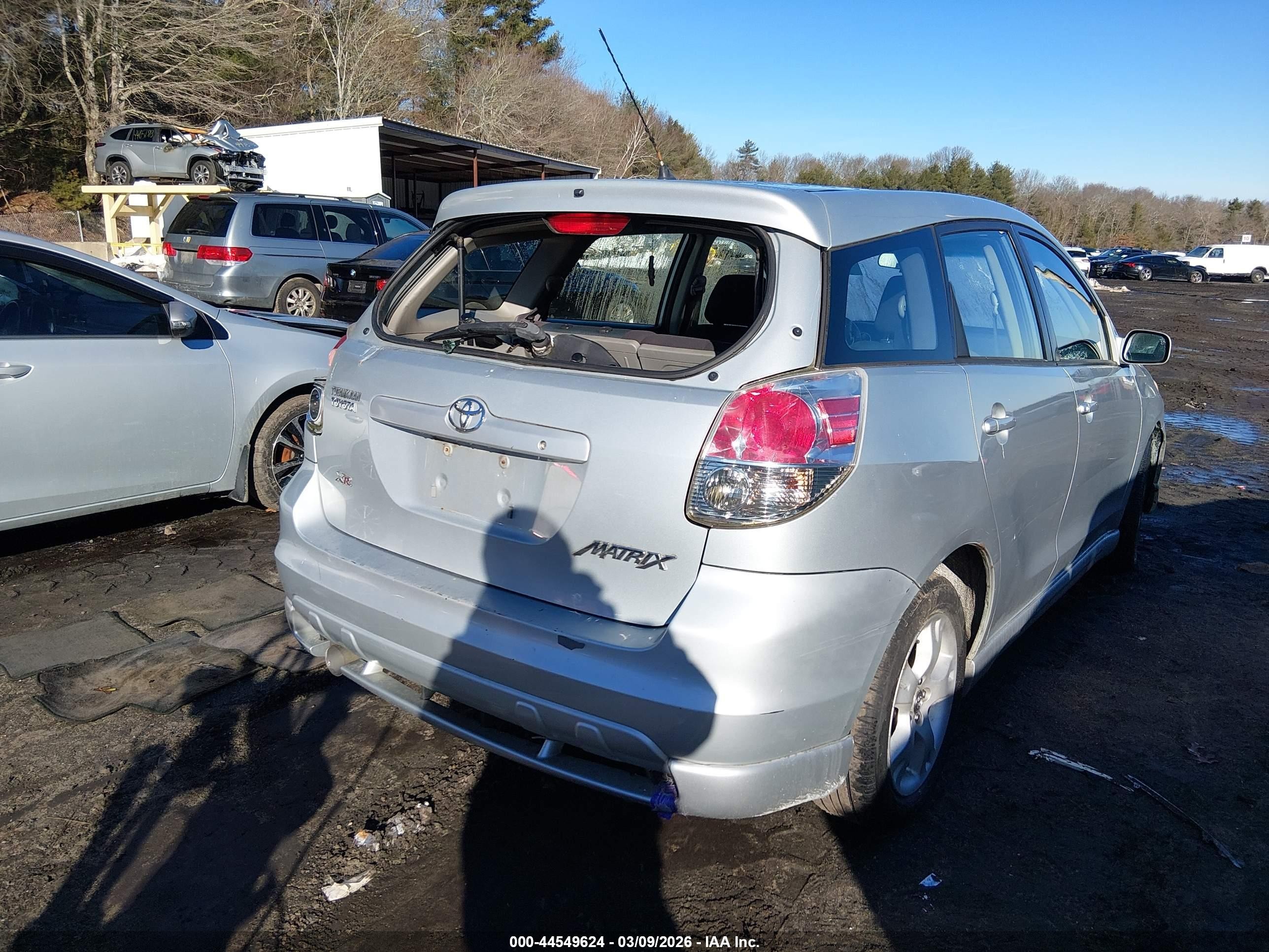 2005 Toyota Matrix Xr Silver vin: 2T1KR32E15C469622