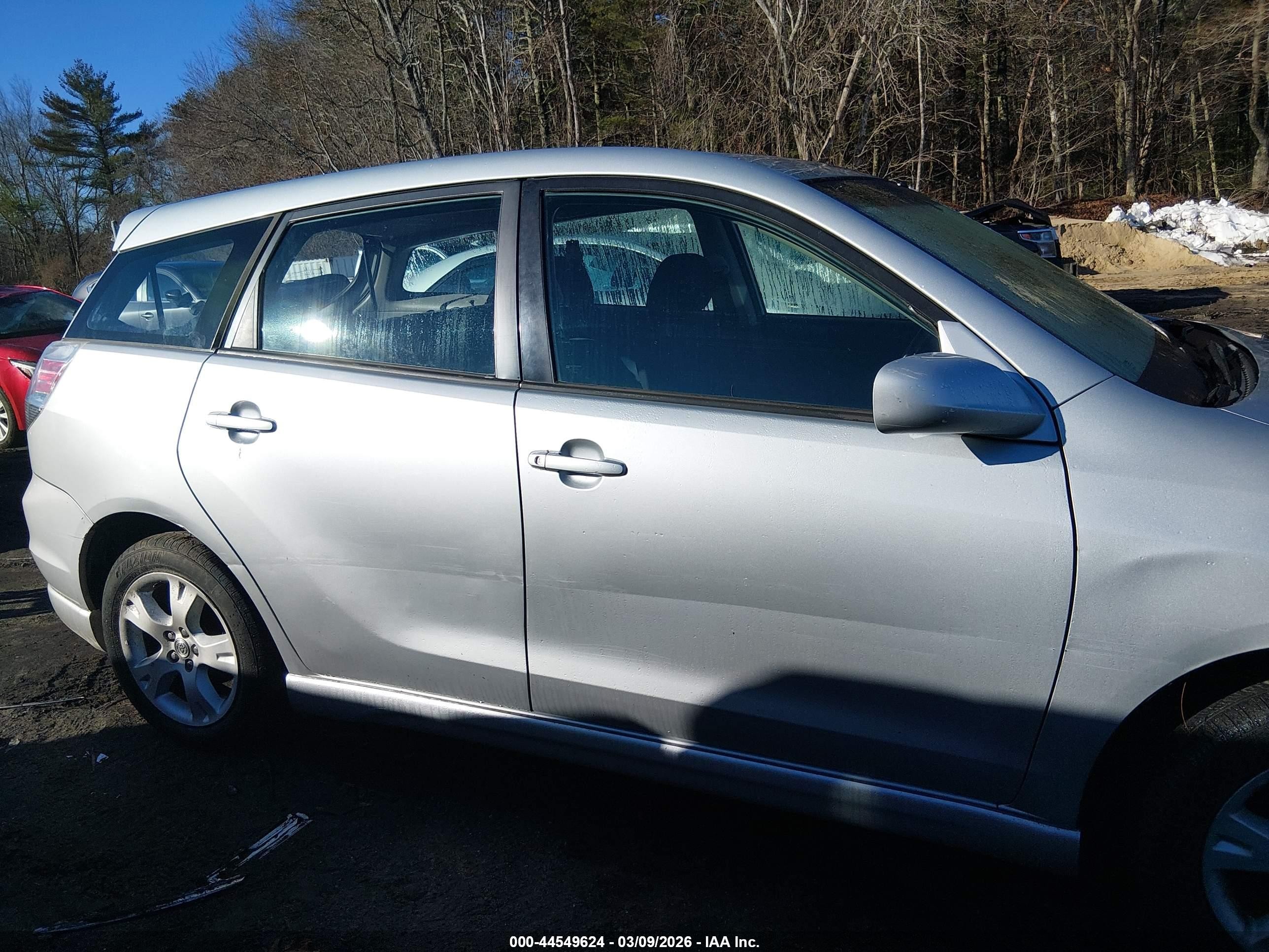 2005 Toyota Matrix Xr Silver vin: 2T1KR32E15C469622
