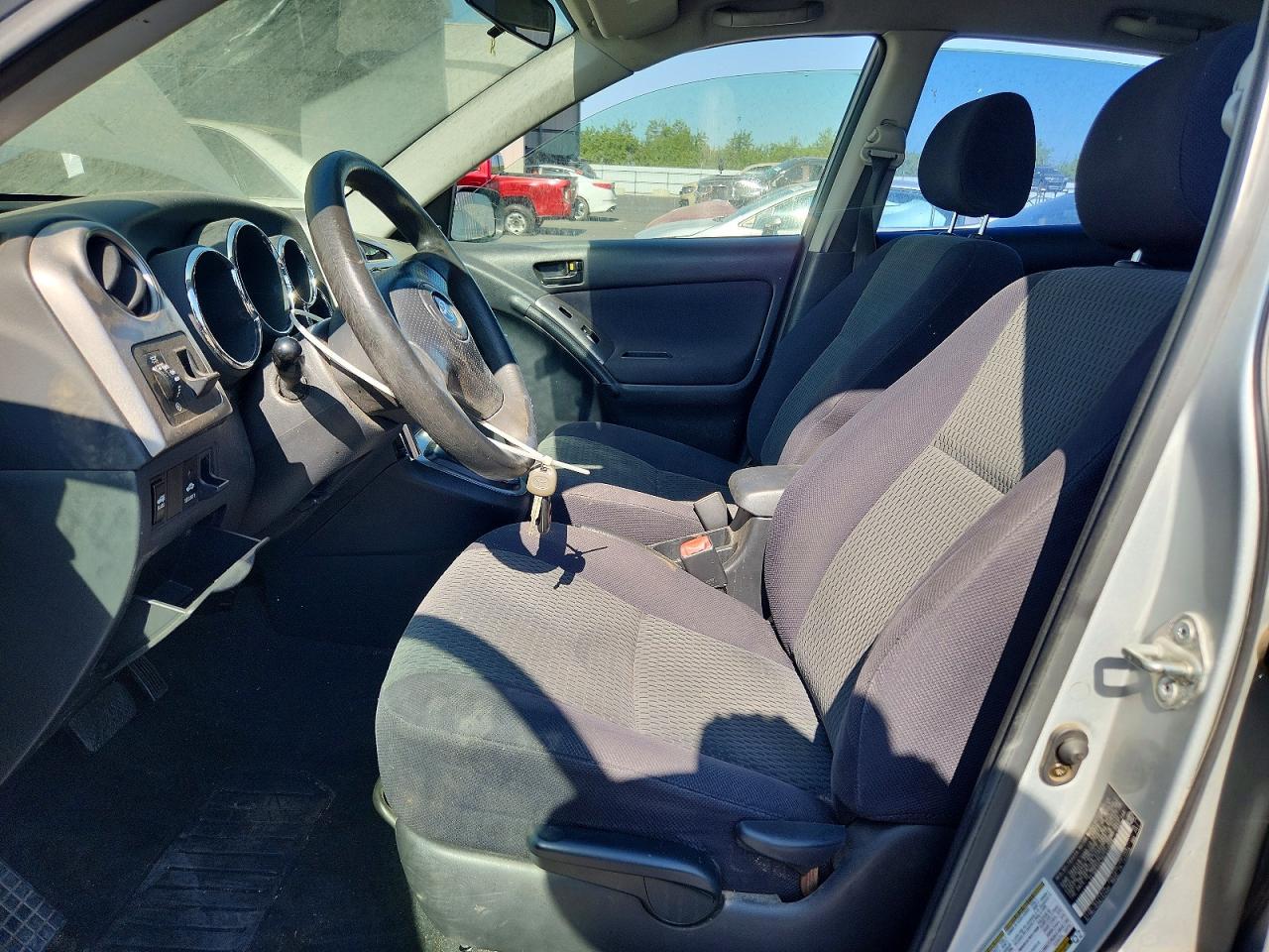 2005 Toyota Corolla Matrix Xr Silver vin: 2T1KR32E15C553004