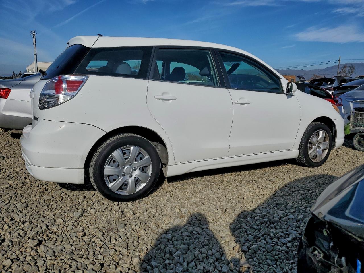 2007 Toyota Corolla Matrix Xr White vin: 2T1KR32E17C676966