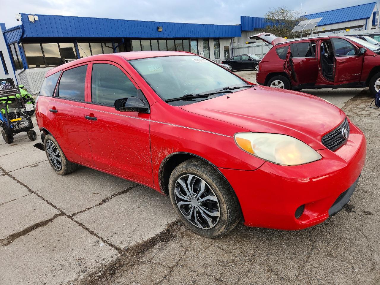 2008 Toyota Corolla Matrix Xr Red vin: 2T1KR32E18C696734