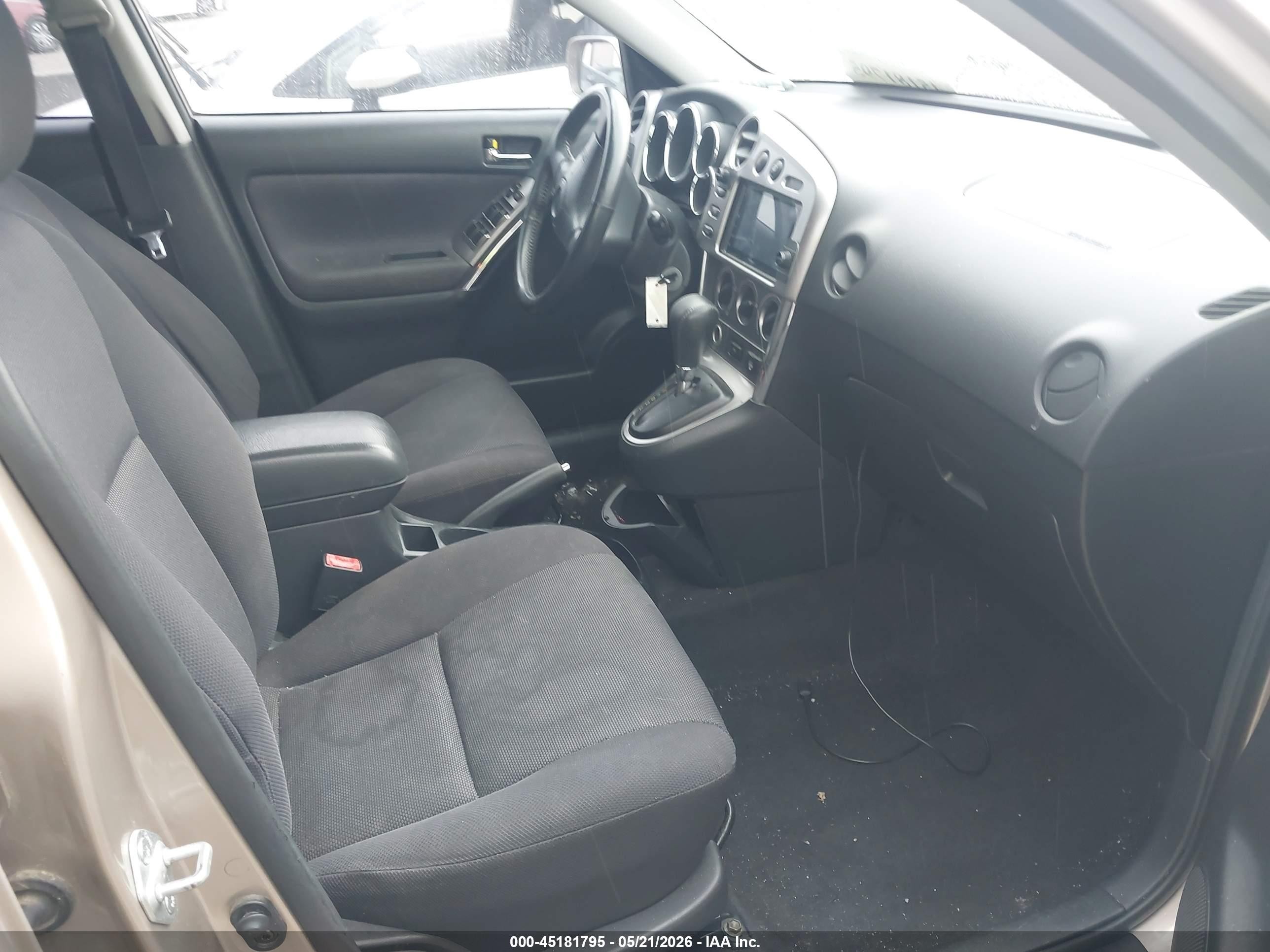 2003 Toyota Matrix Xr Gold vin: 2T1KR32E23C040700