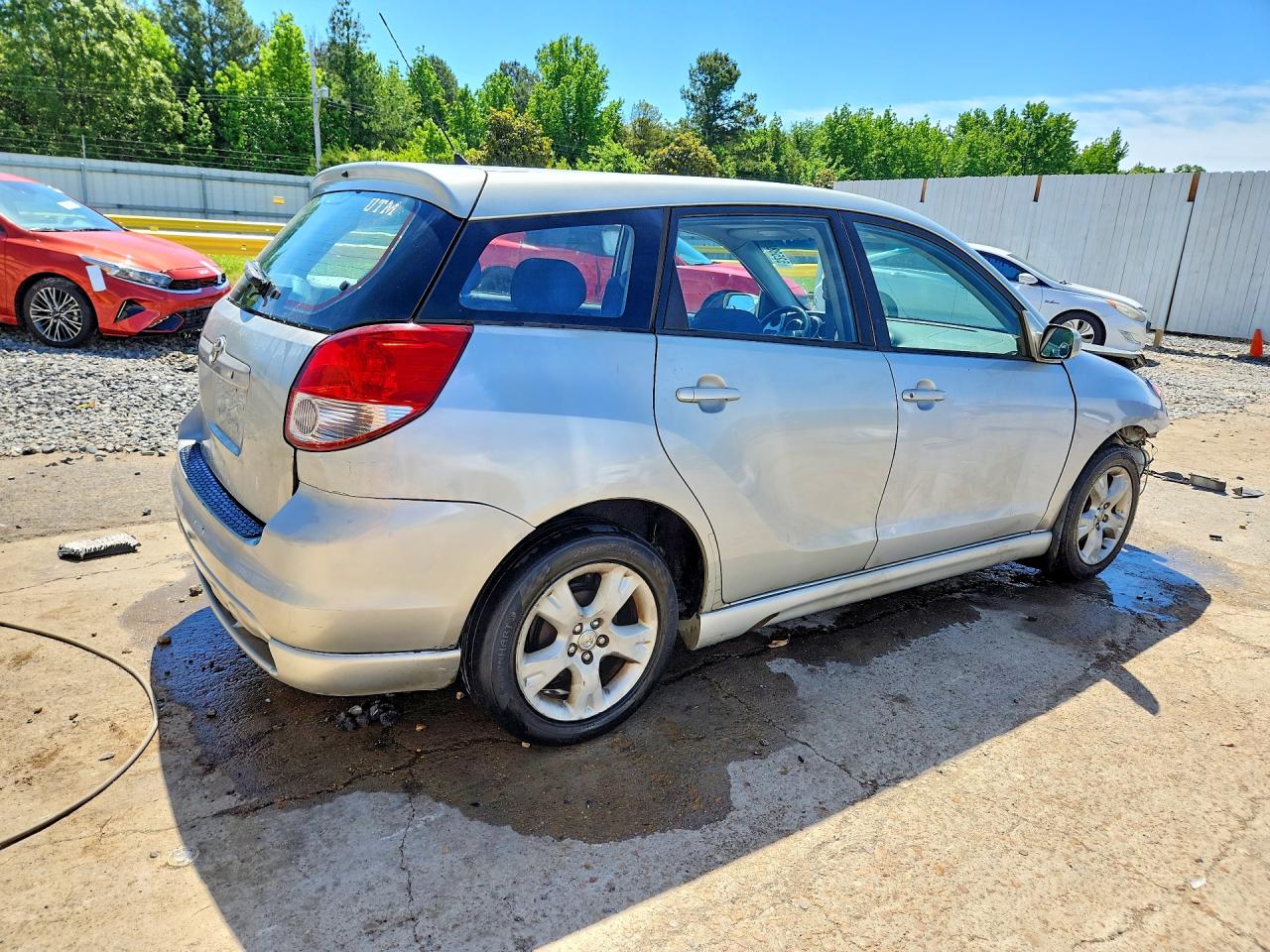 2003 Toyota Corolla Matrix Xr Silver vin: 2T1KR32E23C066522
