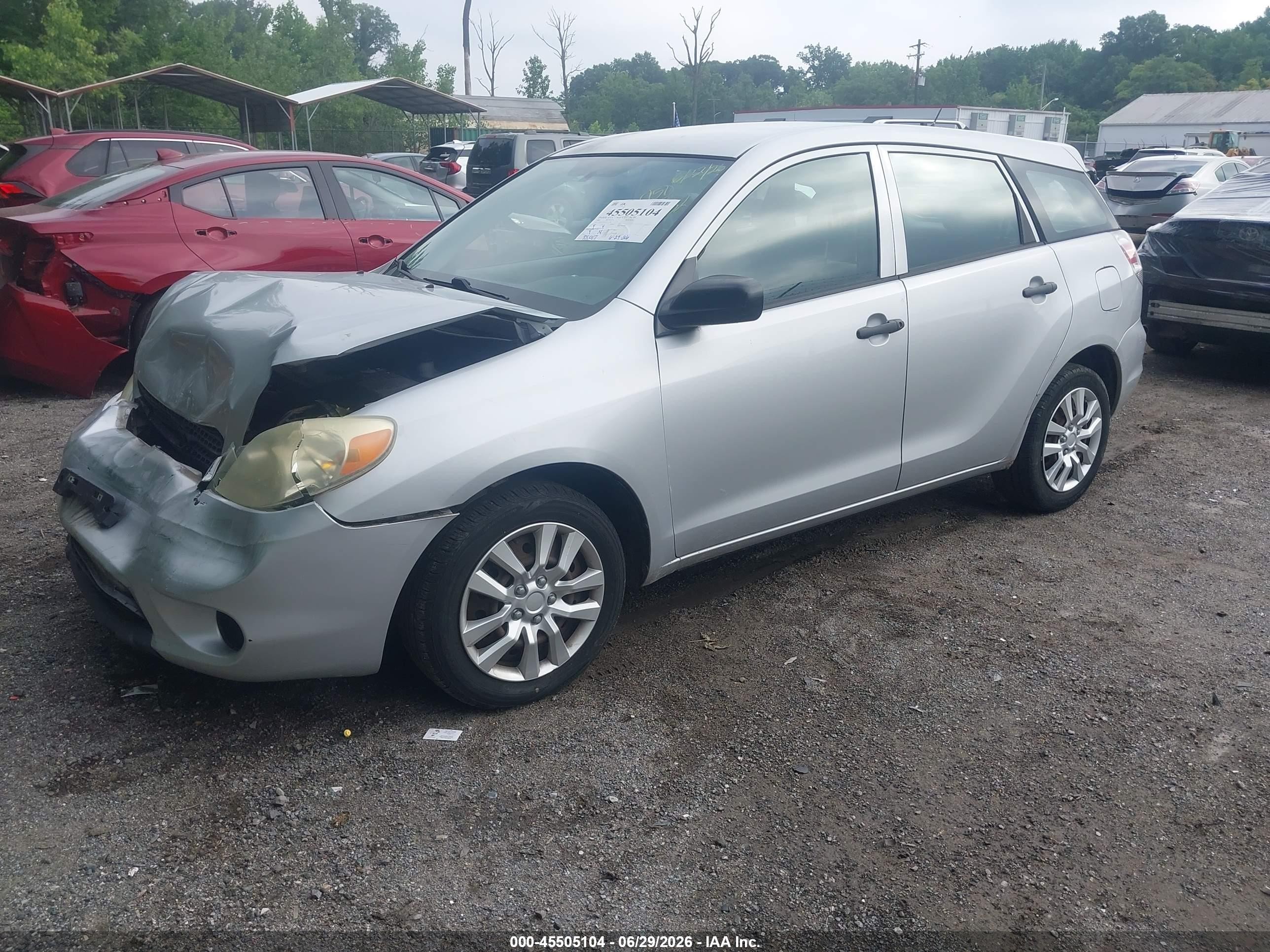 2005 Toyota Matrix   Silver vin: 2T1KR32E25C331782