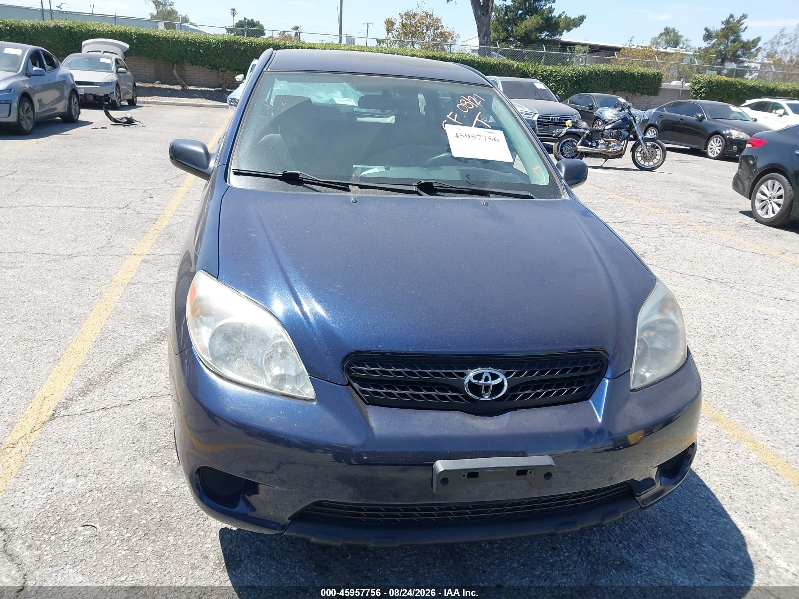 2005 Toyota Matrix   Blue vin: 2T1KR32E25C369206