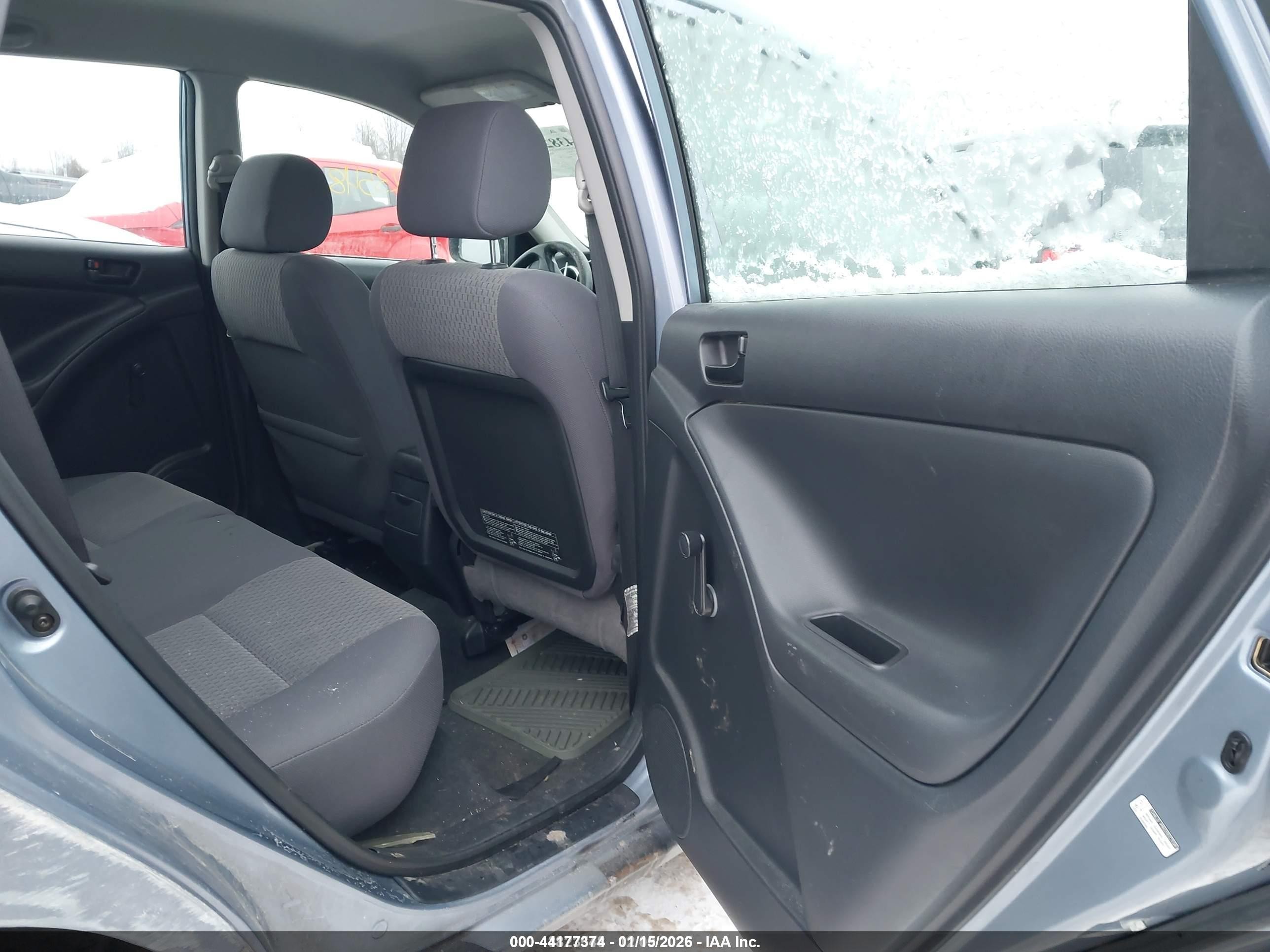 2006 Toyota Matrix   Blue vin: 2T1KR32E26C577930