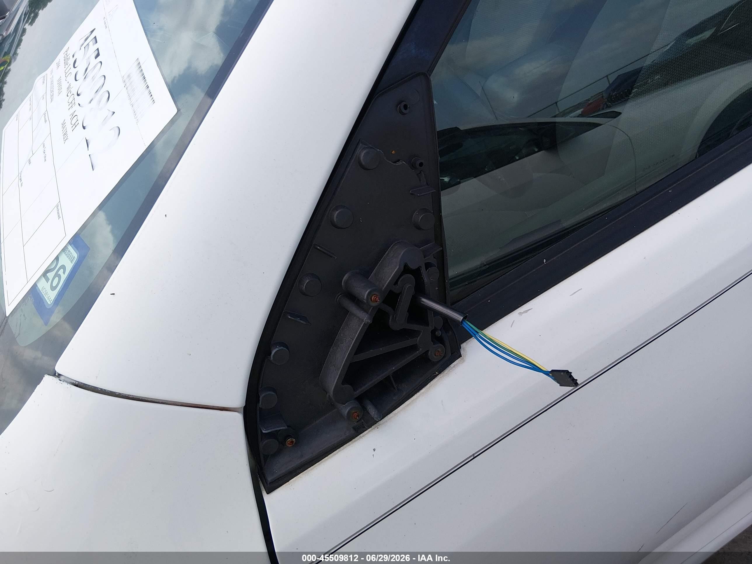 2006 Toyota Matrix Xr White vin: 2T1KR32E26C581444