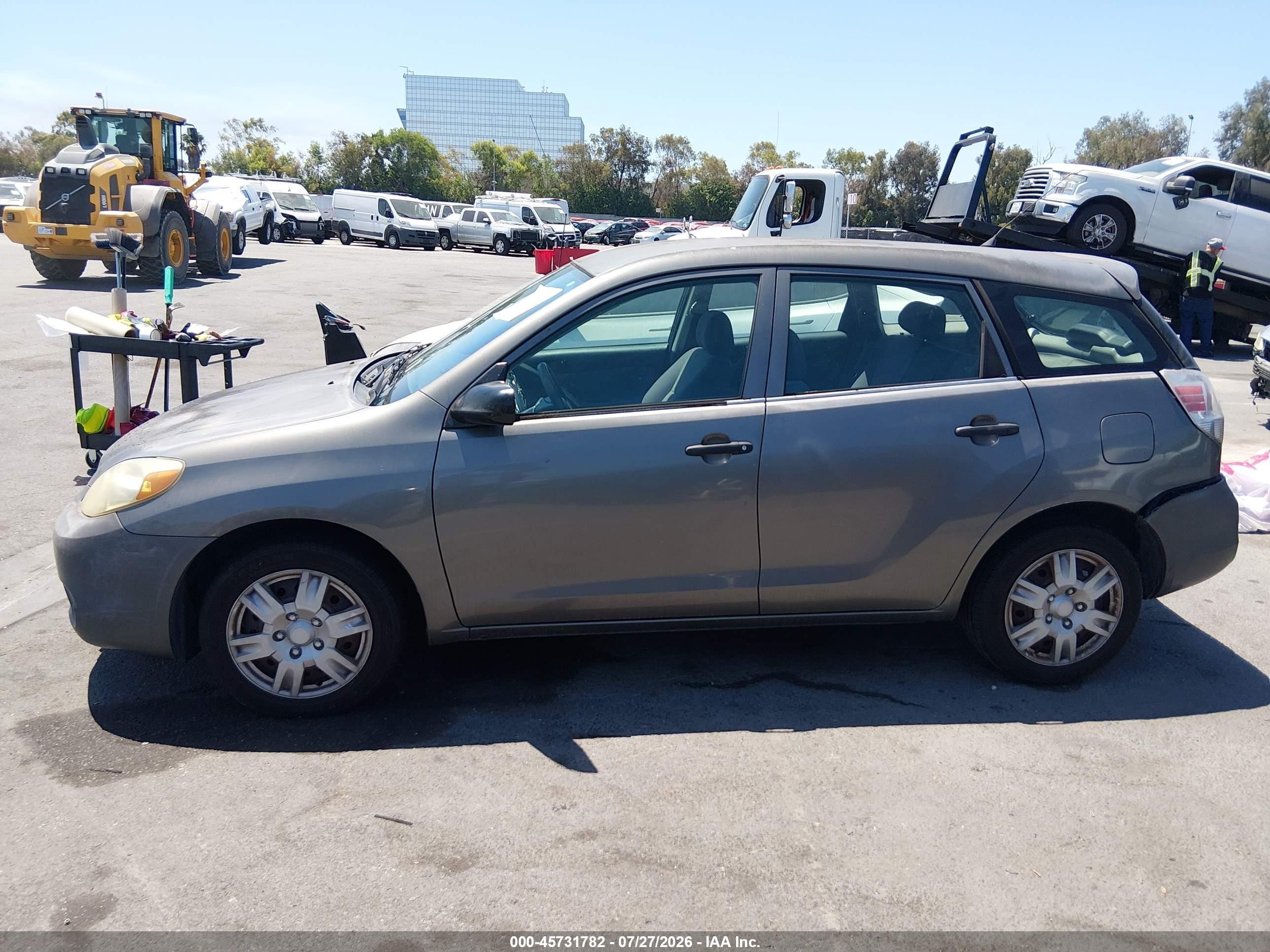2007 Toyota Matrix   Gray vin: 2T1KR32E27C631020