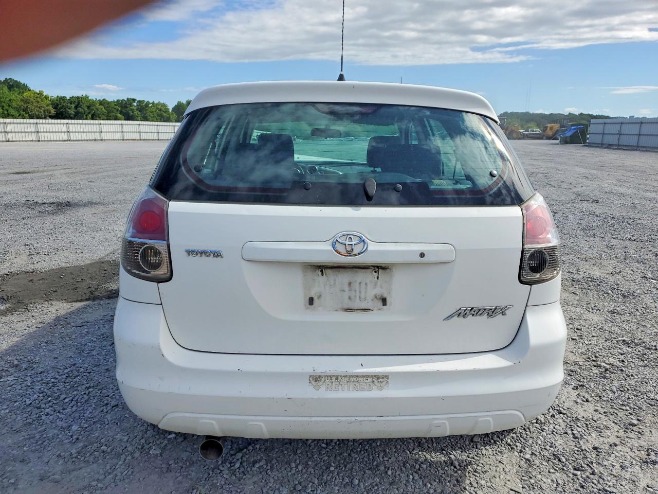 2007 Toyota Corolla Matrix Xr White vin: 2T1KR32E27C643507