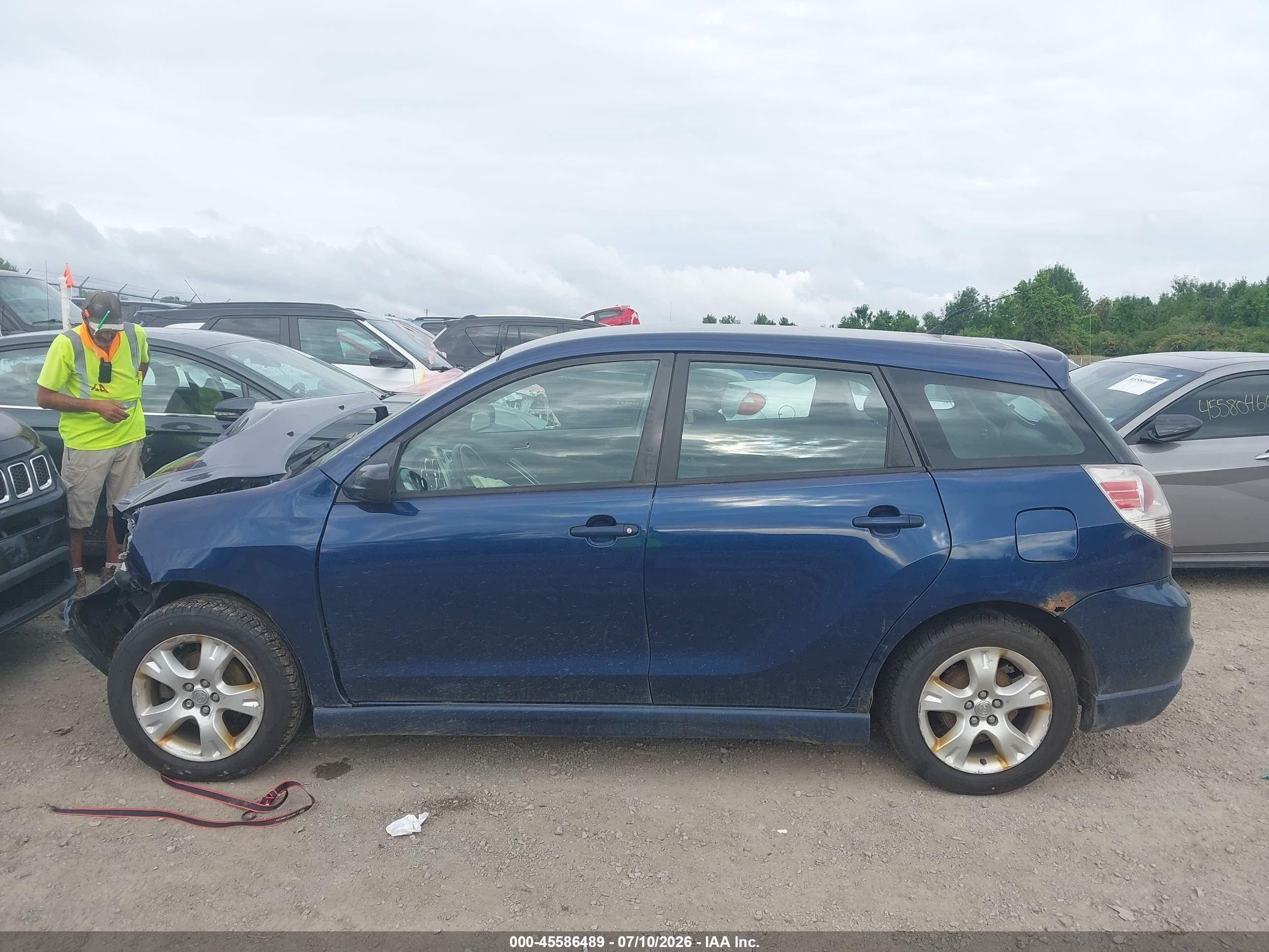2007 Toyota Matrix Xr Blue vin: 2T1KR32E27C684154