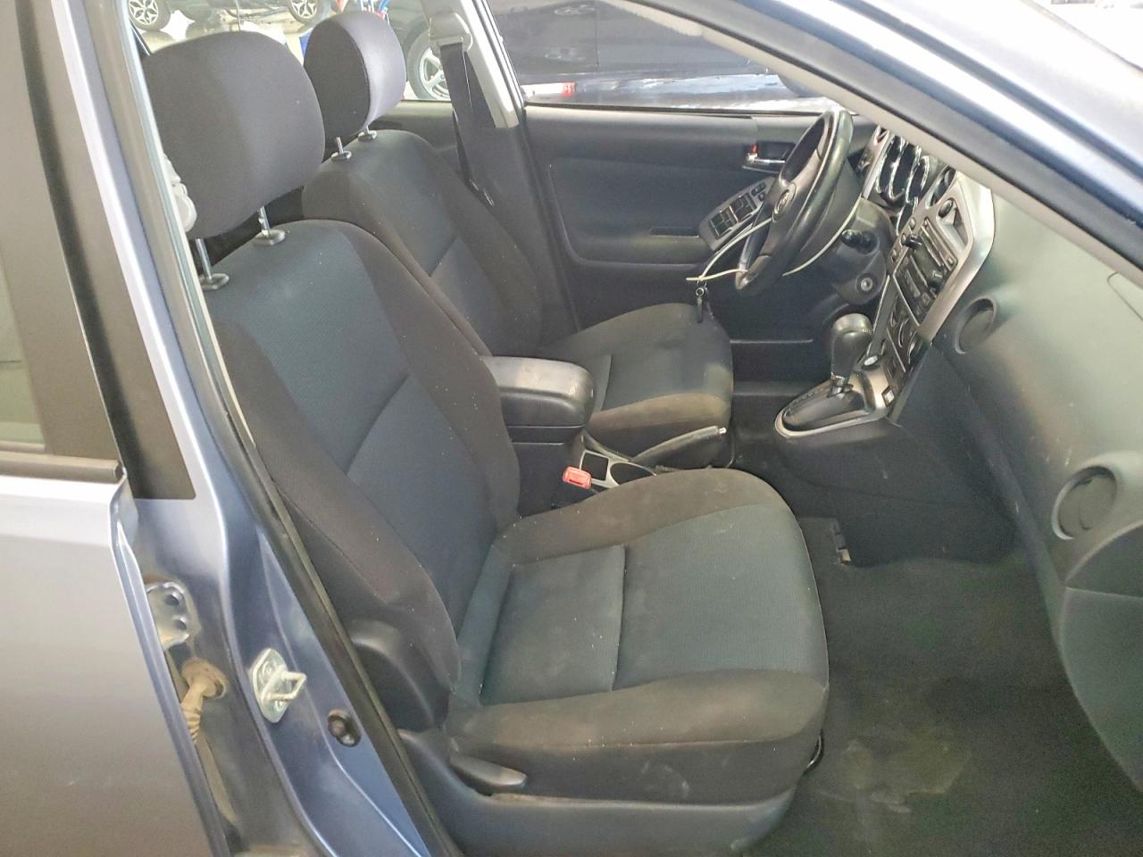 2008 Toyota Corolla Matrix Xr Silver vin: 2T1KR32E28C711144