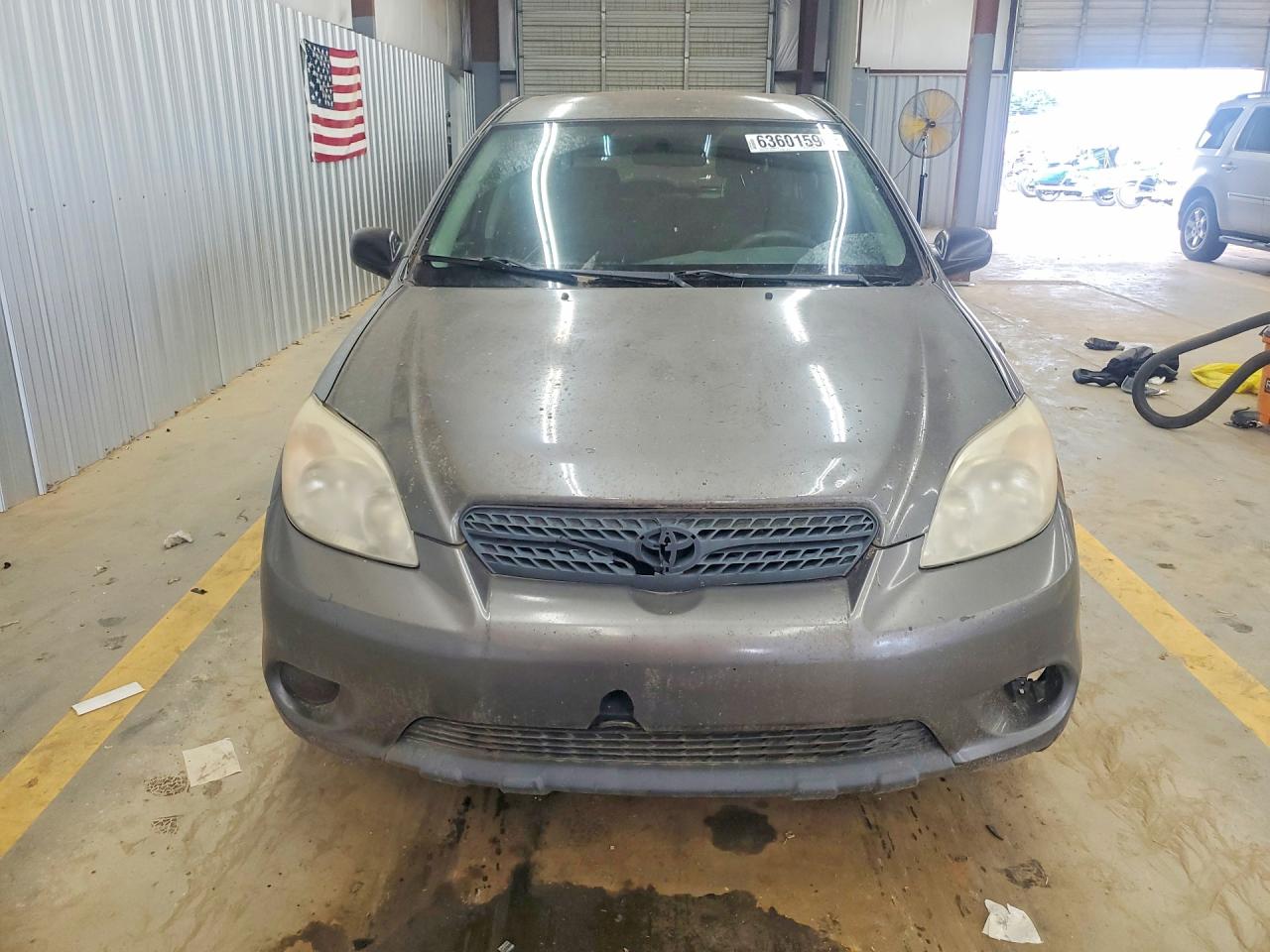 2008 Toyota Matrix Base Gray vin: 2T1KR32E28C715565