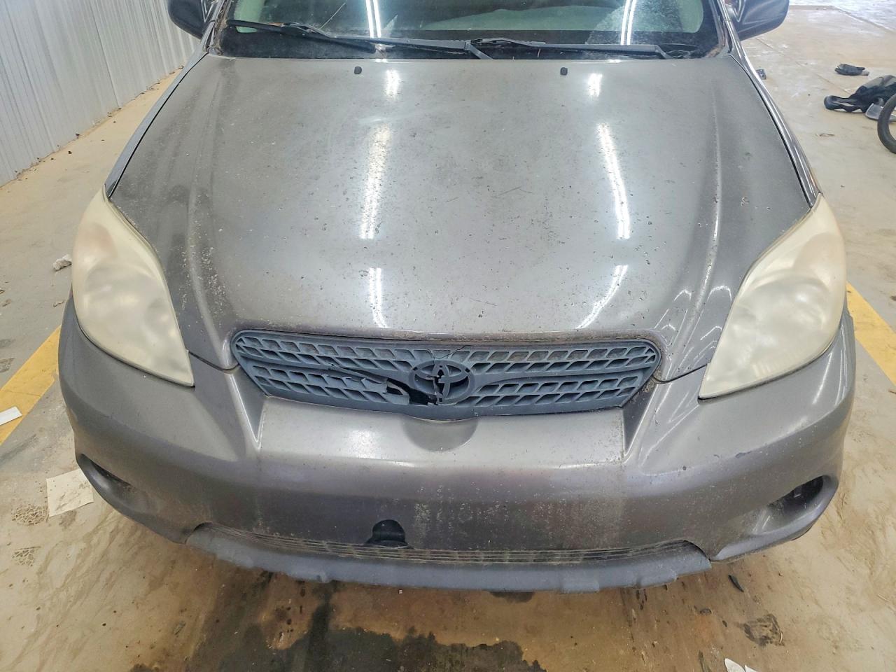 2008 Toyota Matrix Base Gray vin: 2T1KR32E28C715565