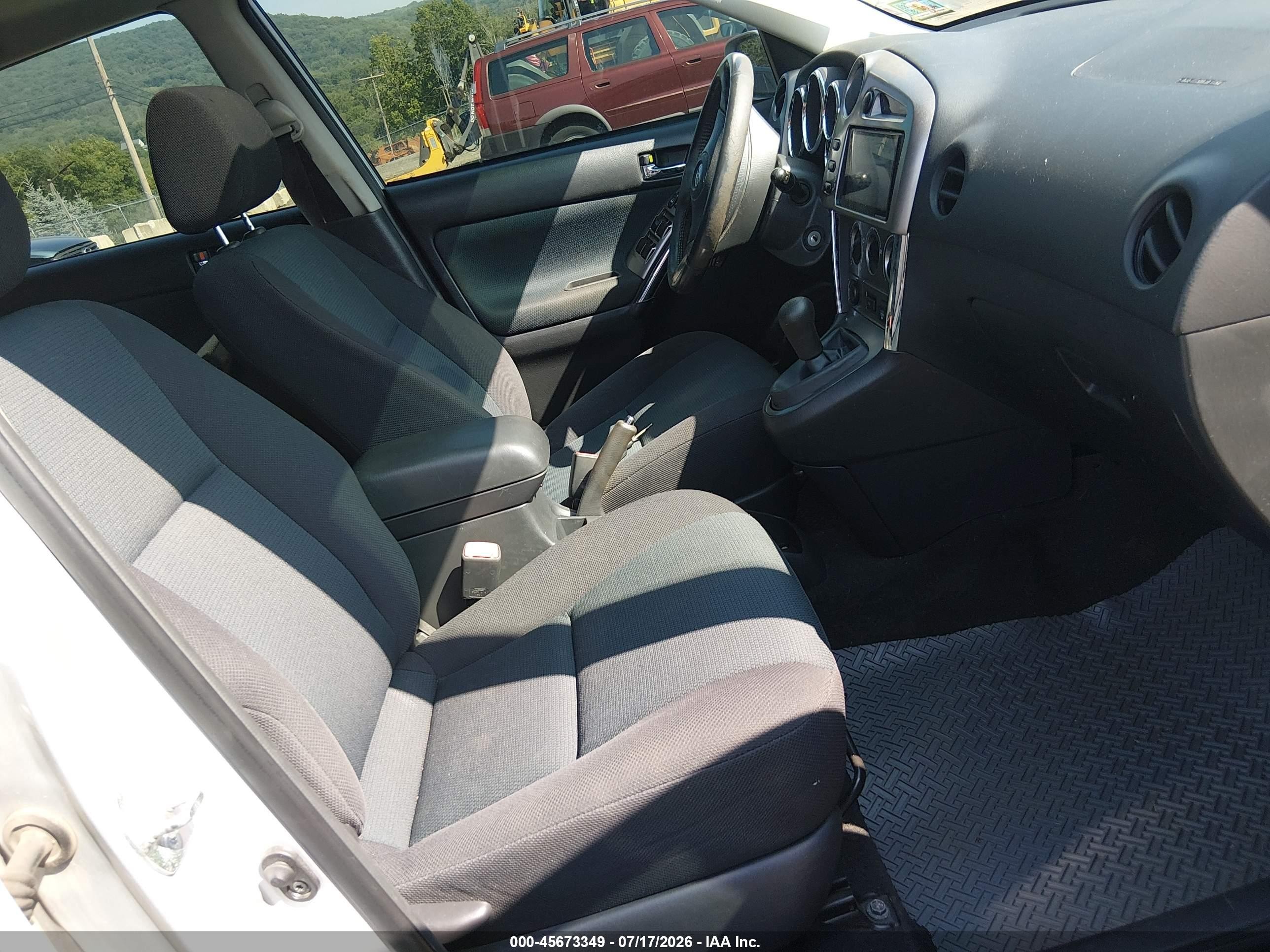 2008 Toyota Matrix Xr Silver vin: 2T1KR32E28C718370