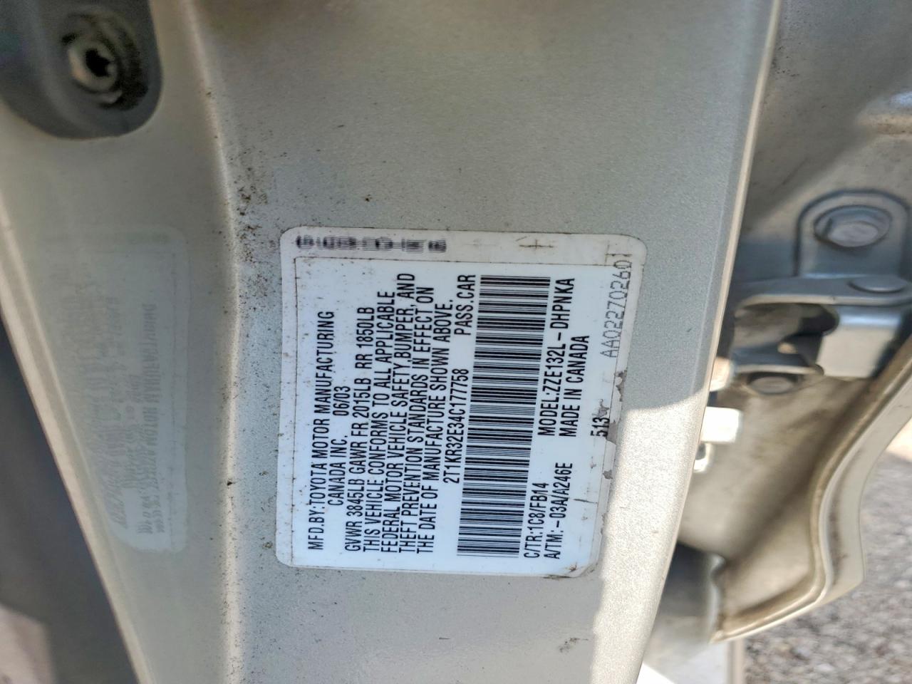 2004 Toyota Corolla Matrix Xr Silver vin: 2T1KR32E34C177758
