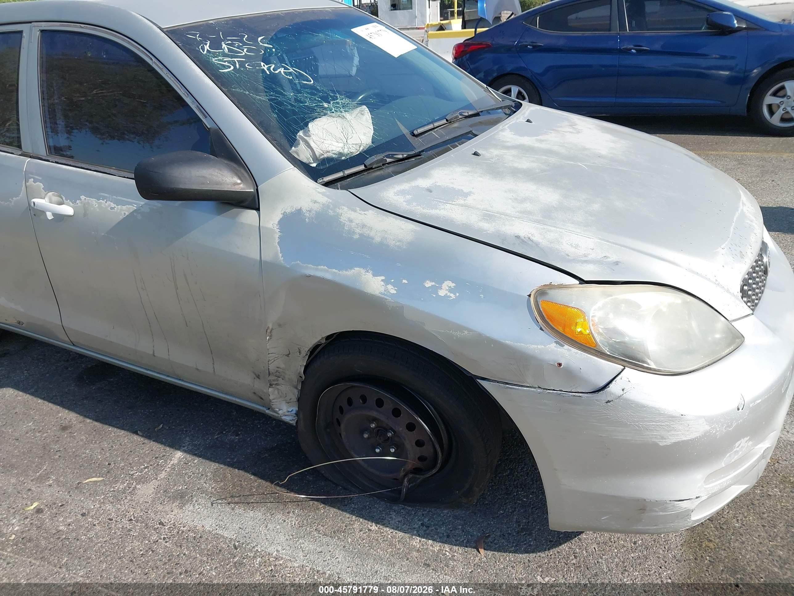 2004 Toyota Matrix Standard Серебряный vin: 2T1KR32E34C181373